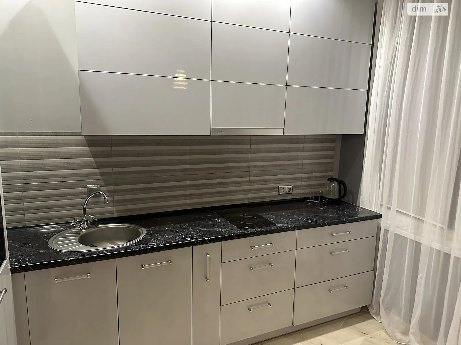 Сдается в аренду 2-комнатная квартира в Одессе, ул. Лигинская(Макаренко), 2А - фото 1