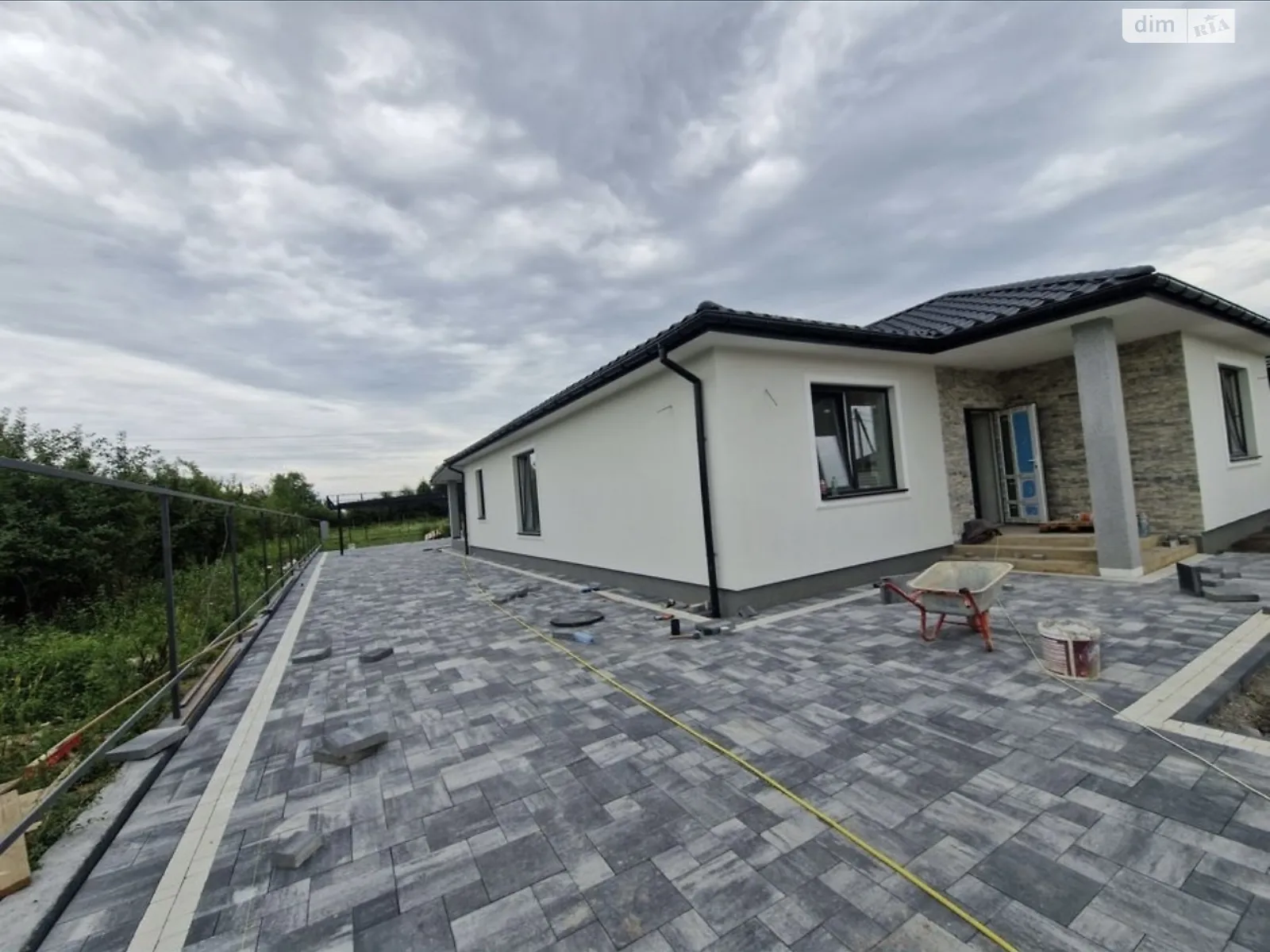 Продается одноэтажный дом 140 кв. м с подвалом, цена: 245000 $ - фото 1