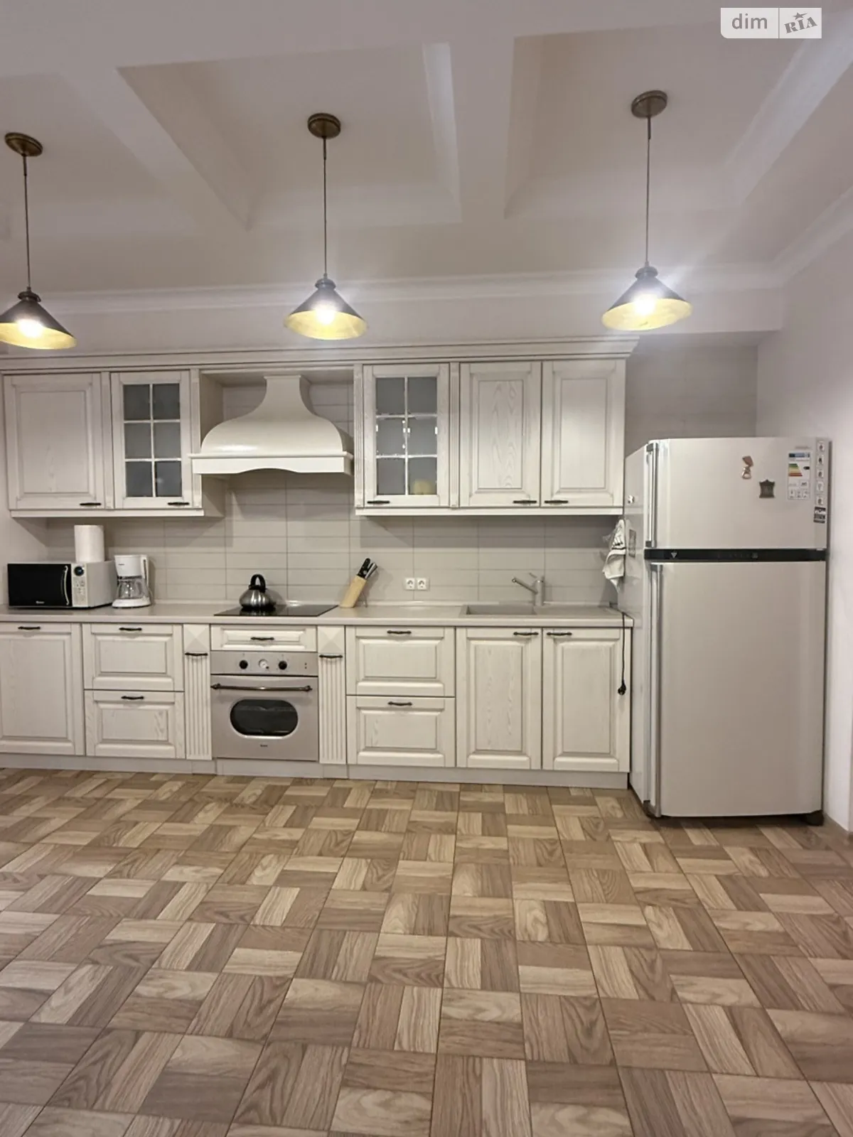 Продається 2-кімнатна квартира 116 кв. м у Одесі, вул. Армійська, 8Б - фото 1