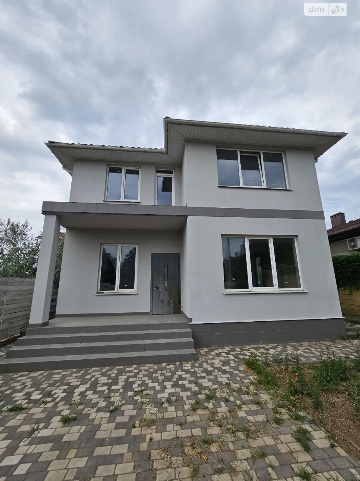 Продается дом на 2 этажа 139.5 кв. м с камином, цена: 105000 $ - фото 1