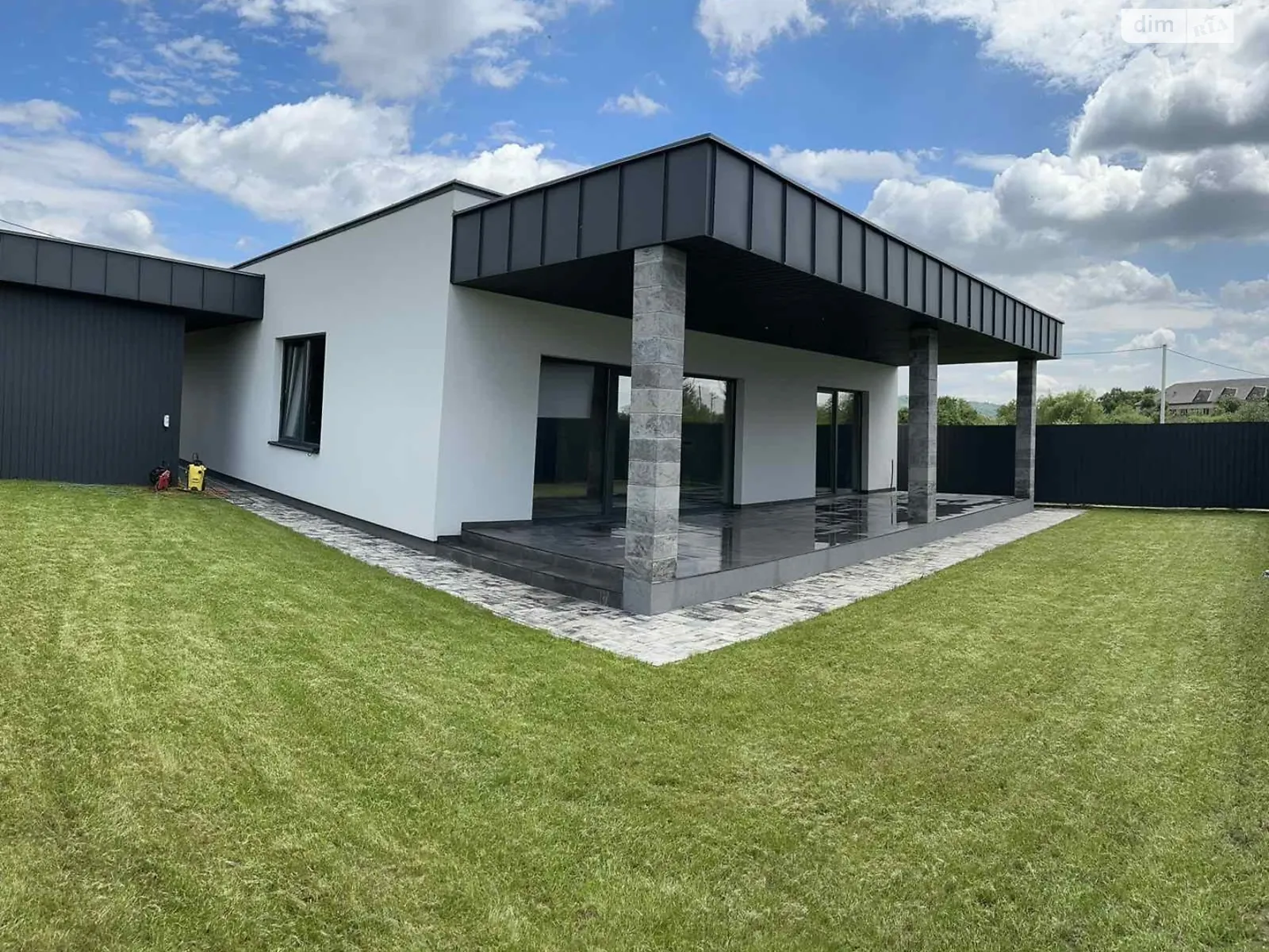 Продается одноэтажный дом 110 кв. м с камином, цена: 159800 $ - фото 1
