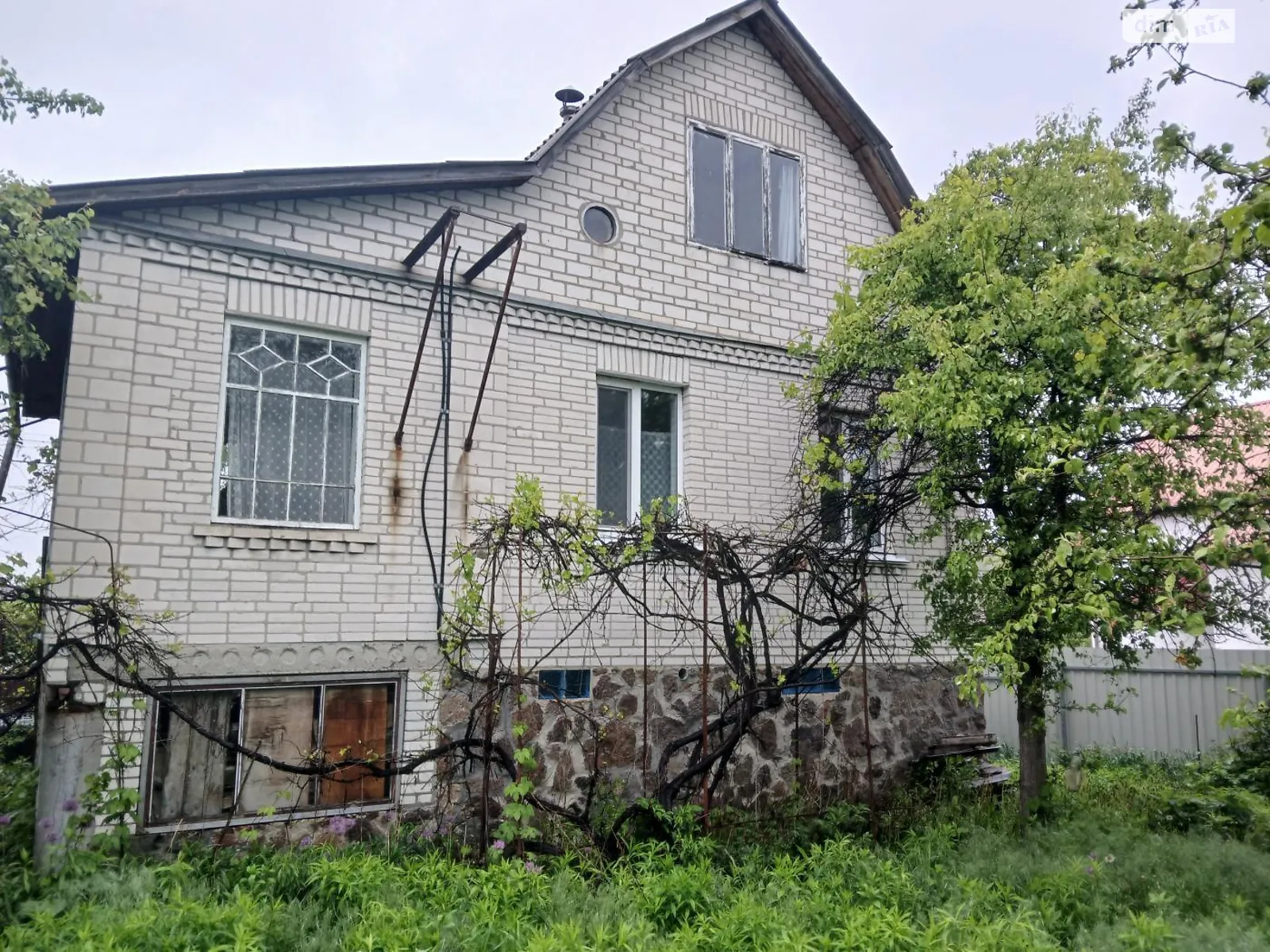 Продается дом на 2 этажа 115 кв. м с бассейном, цена: 35000 $ - фото 1