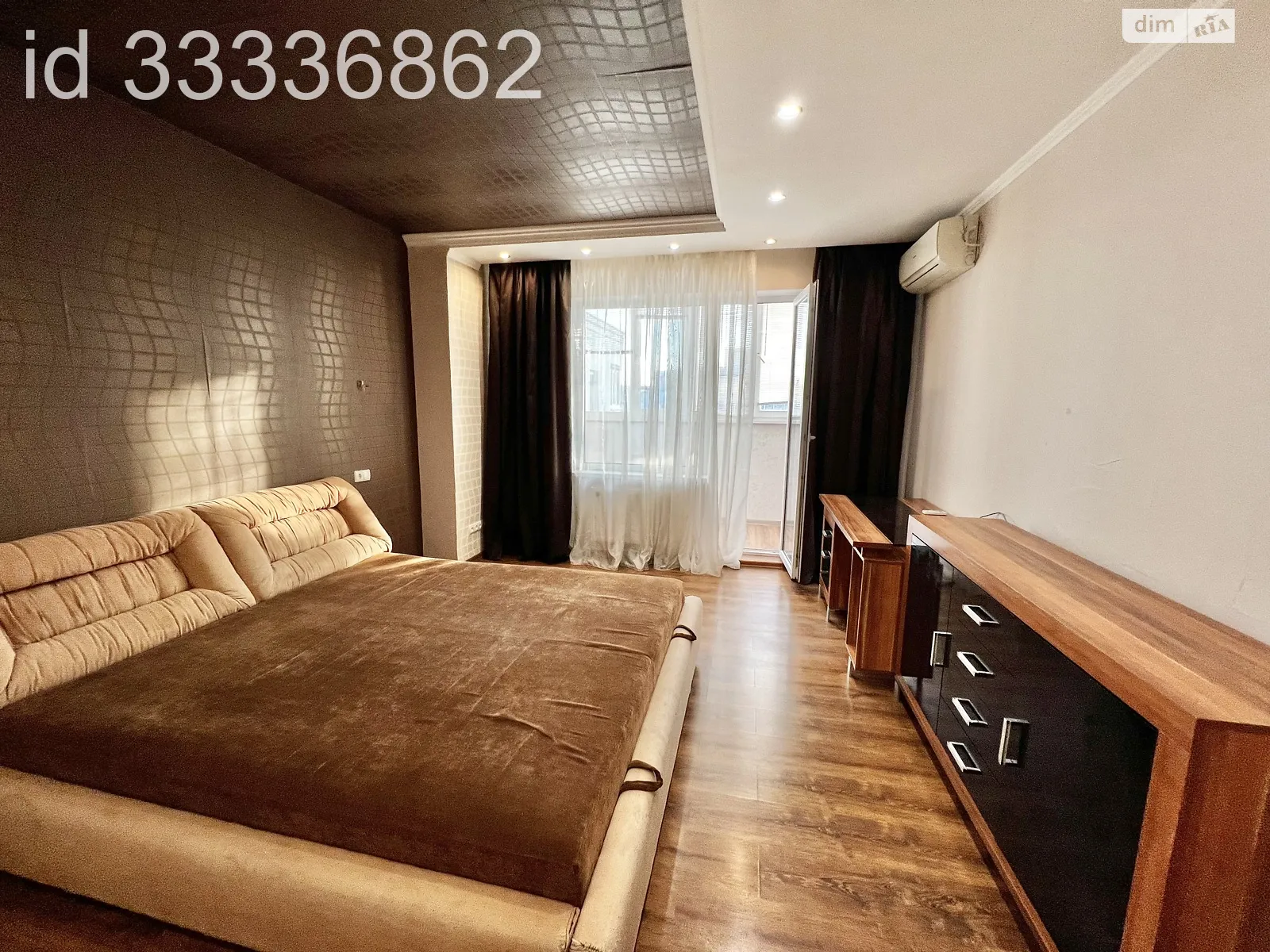 Продається 2-кімнатна квартира 75 кв. м у Лиманці, мас. Радужний, 7Б - фото 1