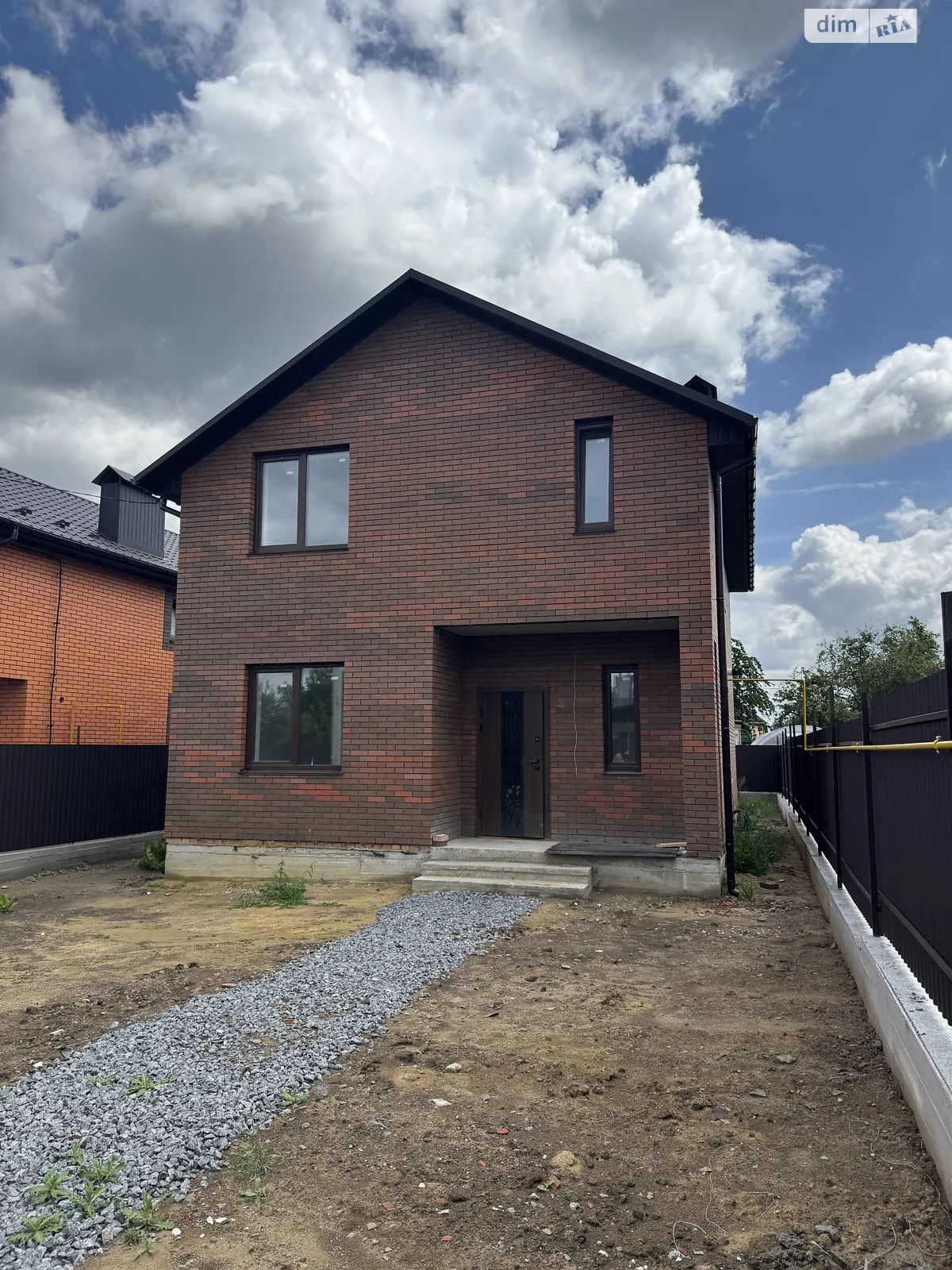 Продается дом на 5 этажа 125 кв. м с камином, цена: 92000 $ - фото 1