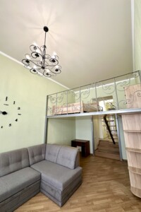 Продаж квартири, Одеса, р‑н. Молдаванка, Михайлівська площа