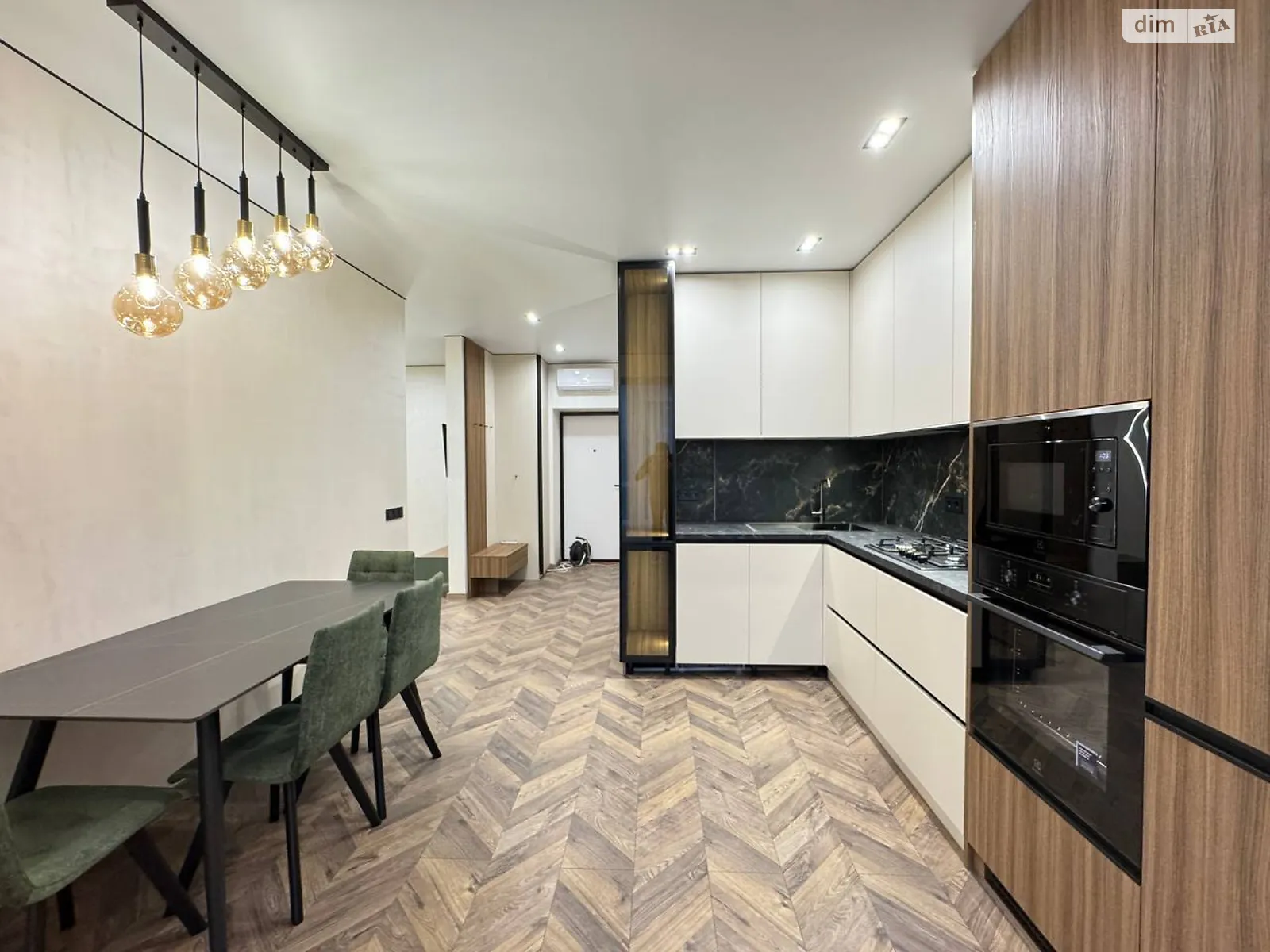 Продается 1-комнатная квартира 45.35 кв. м в Ивано-Франковске, ул. Мира - фото 1