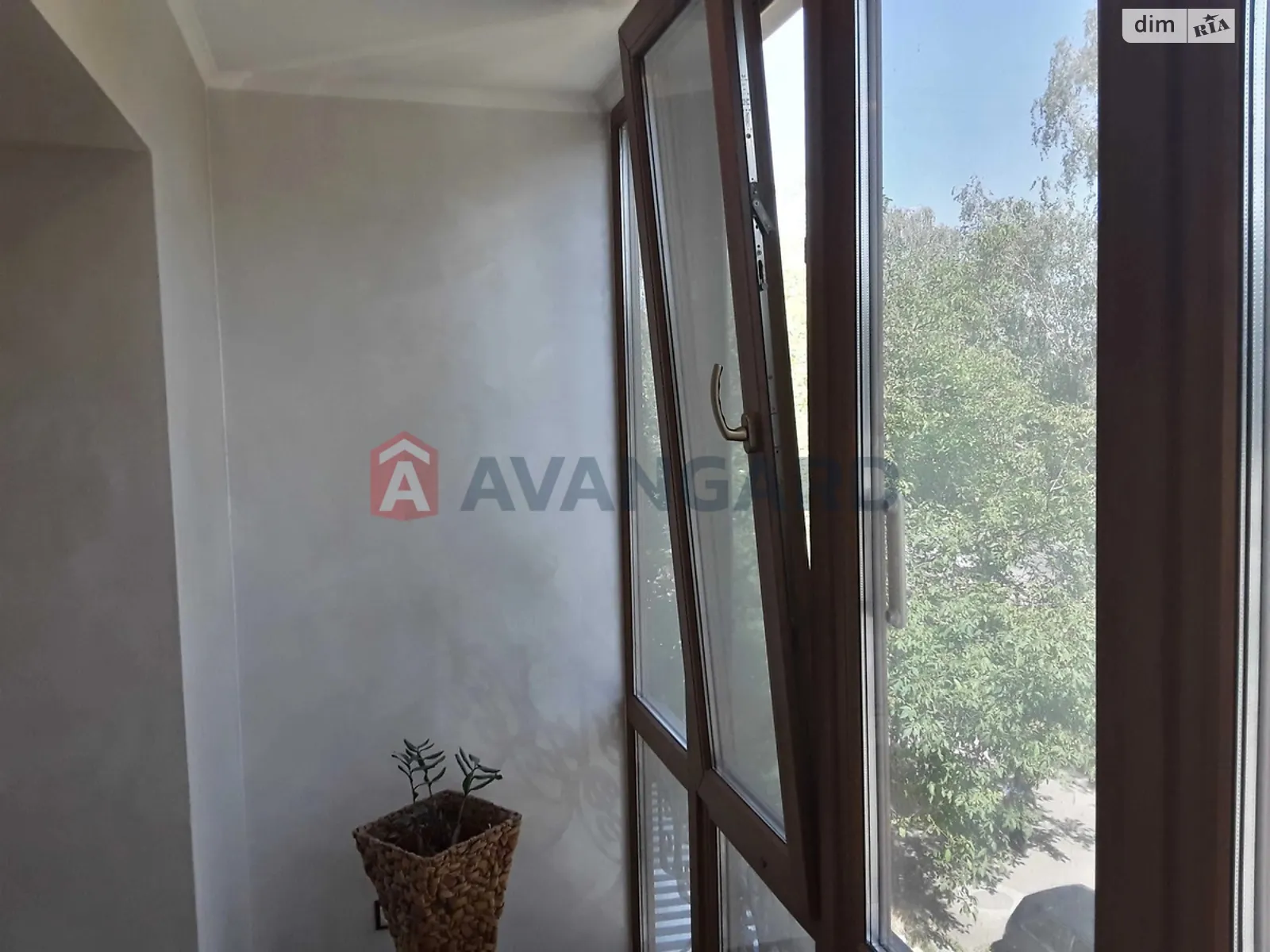 3-комнатная квартира 64 кв. м в Запорожье, ул. Космическая, 124 - фото 1