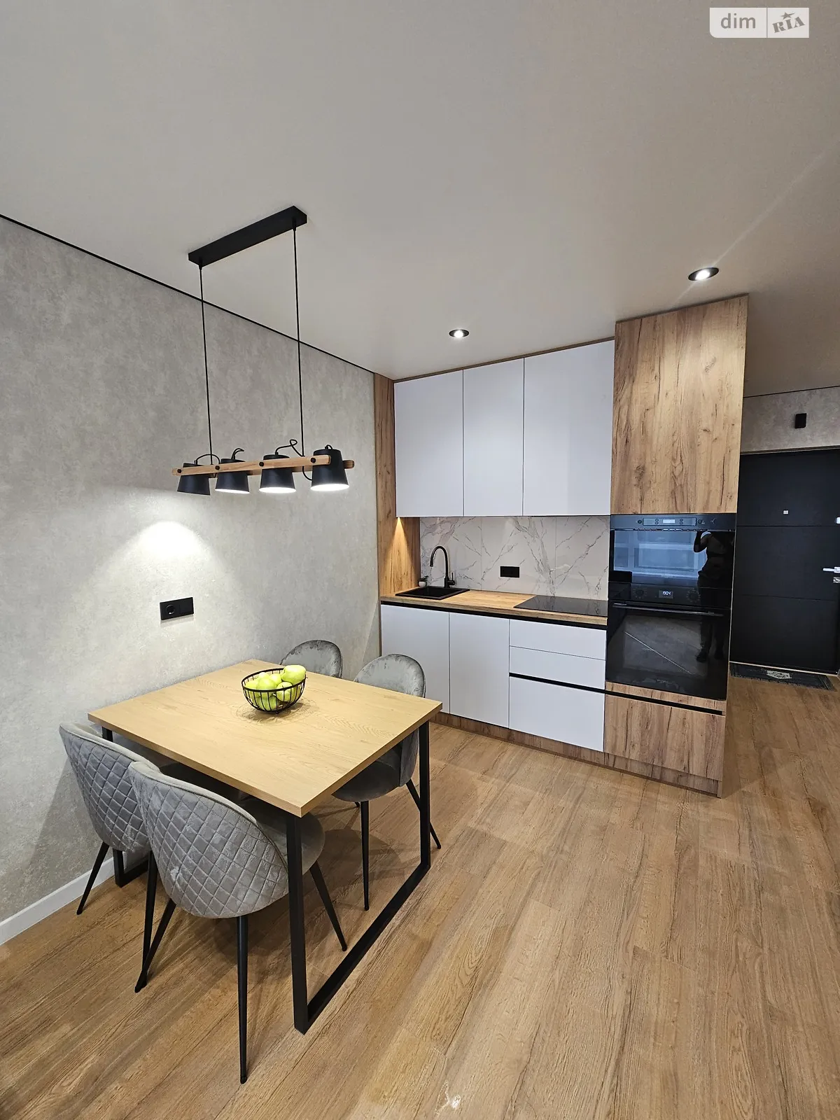 Продается 1-комнатная квартира 44 кв. м в Киеве, ул. Виктора Некрасова(Северо-Сырецкая), 6 - фото 1