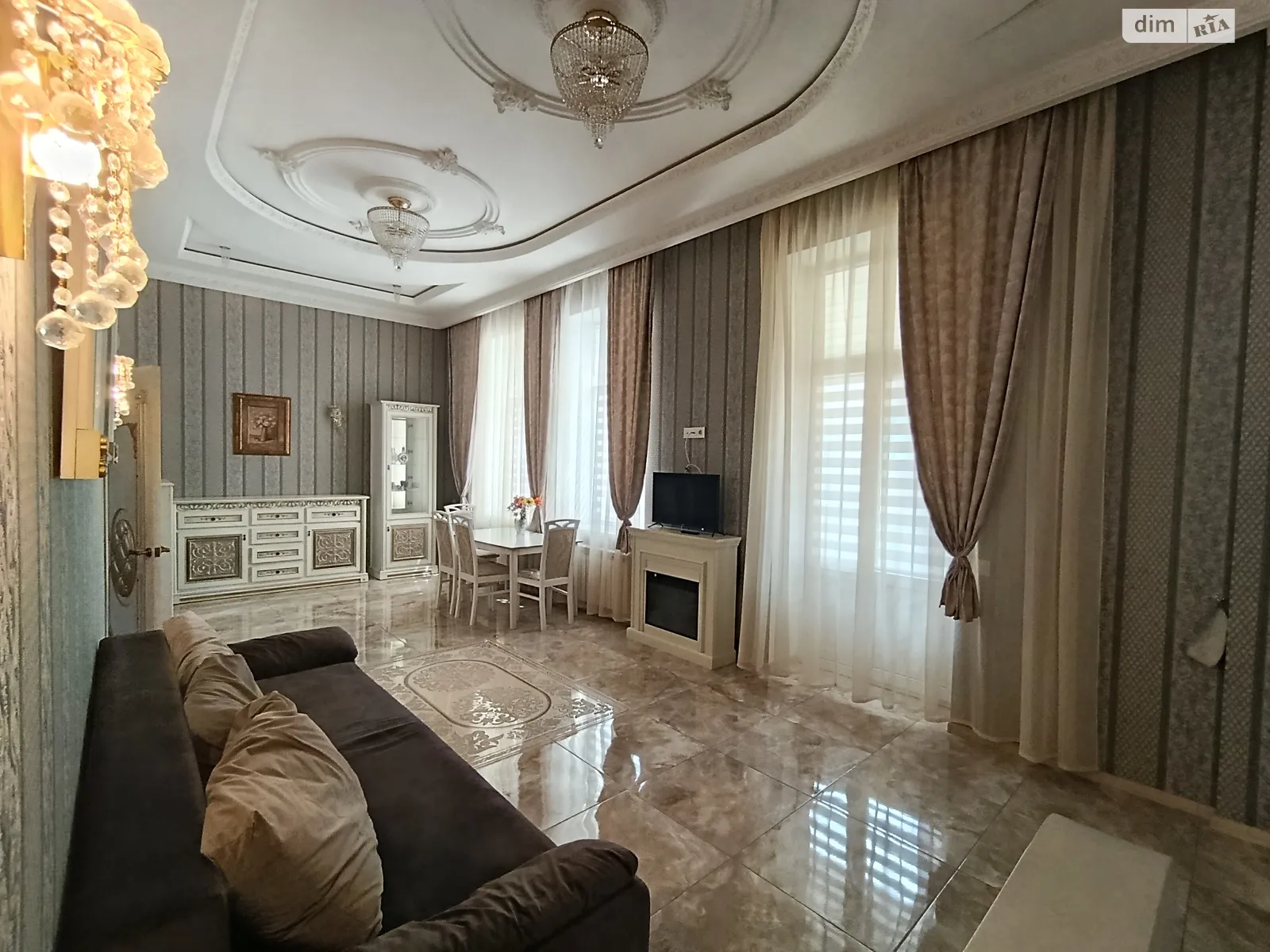 2-комнатная квартира 61 кв. м в Тернополе, ул. Русская - фото 1