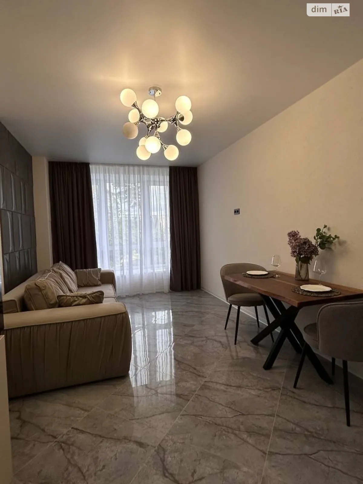 Продается 1-комнатная квартира 42 кв. м в Ирпене, ул. Василия Стуса(Пушкинская), 27 - фото 1