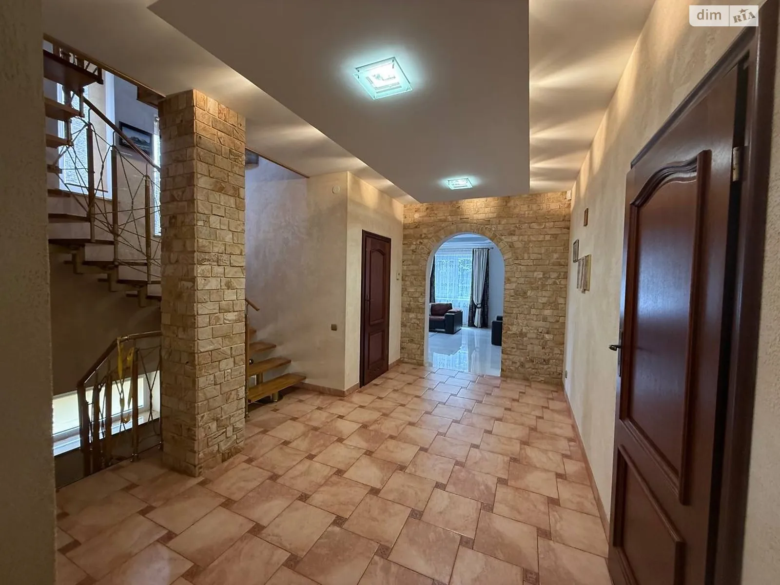 Продается дом на 2 этажа 285.9 кв. м с бассейном, вулиця Вузька - фото 1