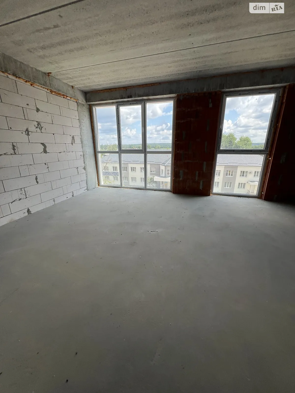 Продается 1-комнатная квартира 31 кв. м в Гостомеле, ул. Свято-Покровская(Ленина), 73 - фото 1