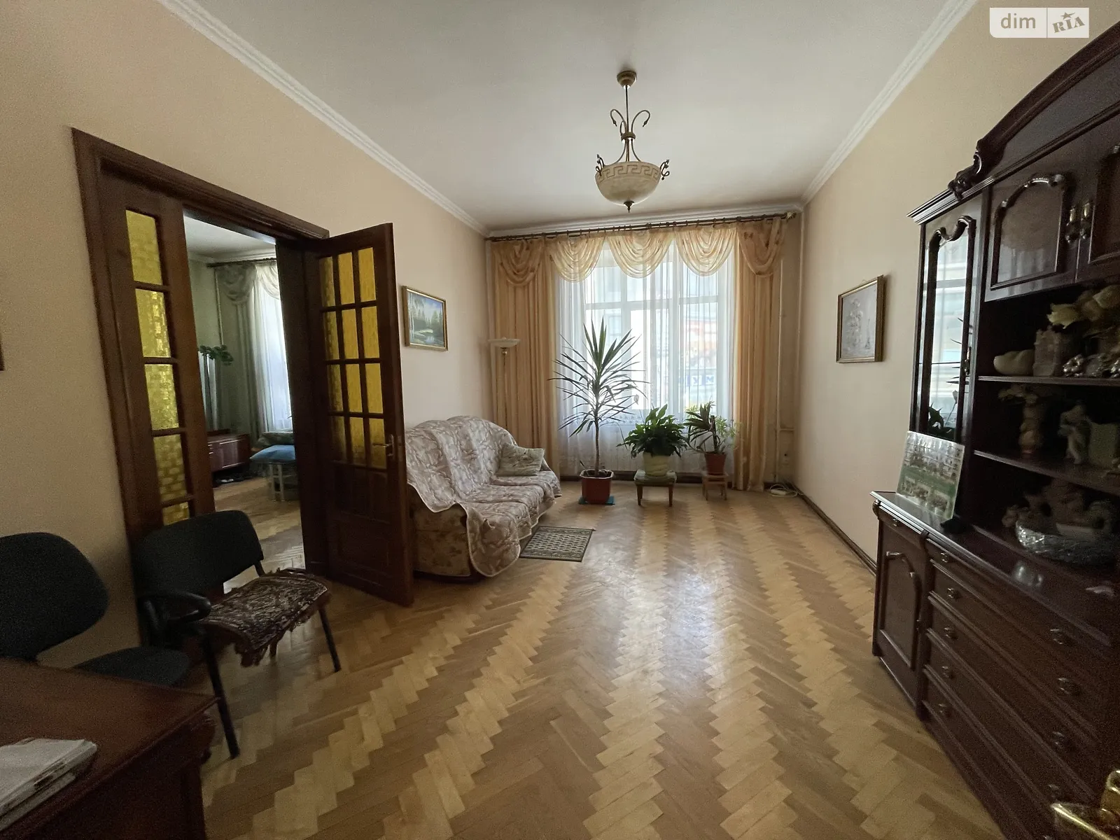 3-кімнатна квартира 81 кв. м у Тернополі, бул. Шевченка Тараса, 37 - фото 1