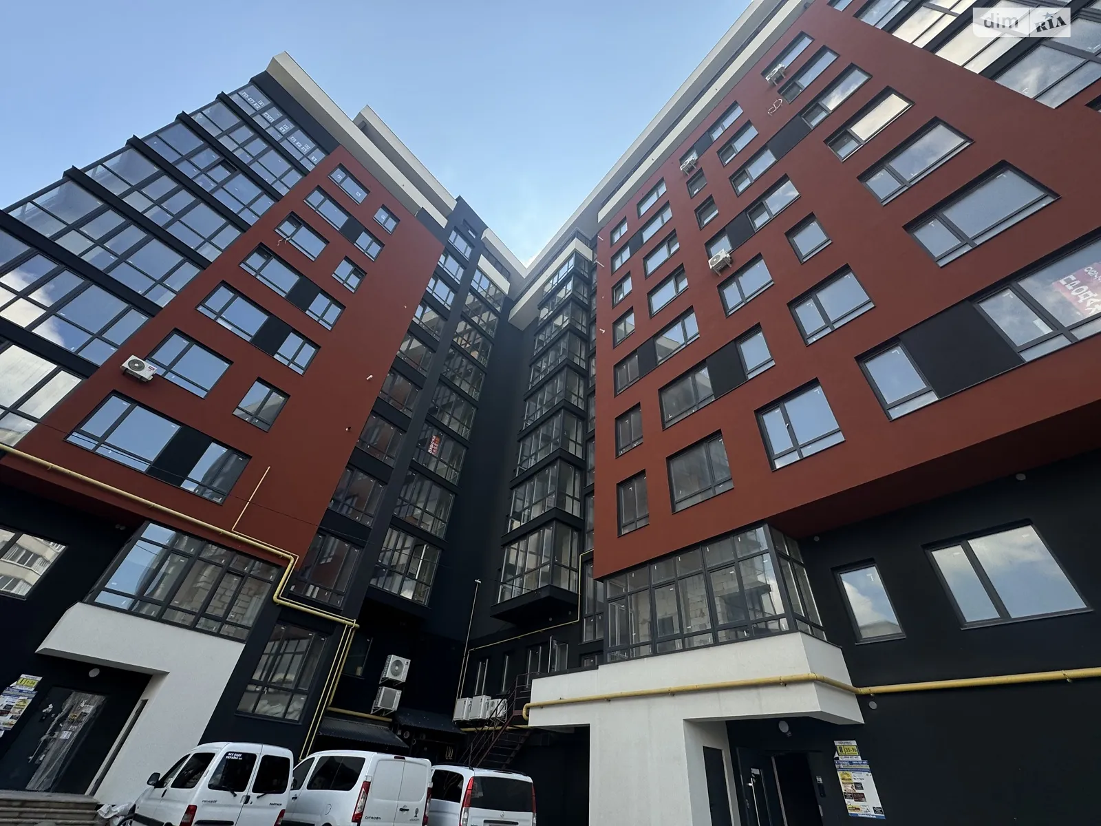 3-комнатная квартира 101 кв. м в Тернополе, ул. Торговица(Живова Анатолия), 19 - фото 1