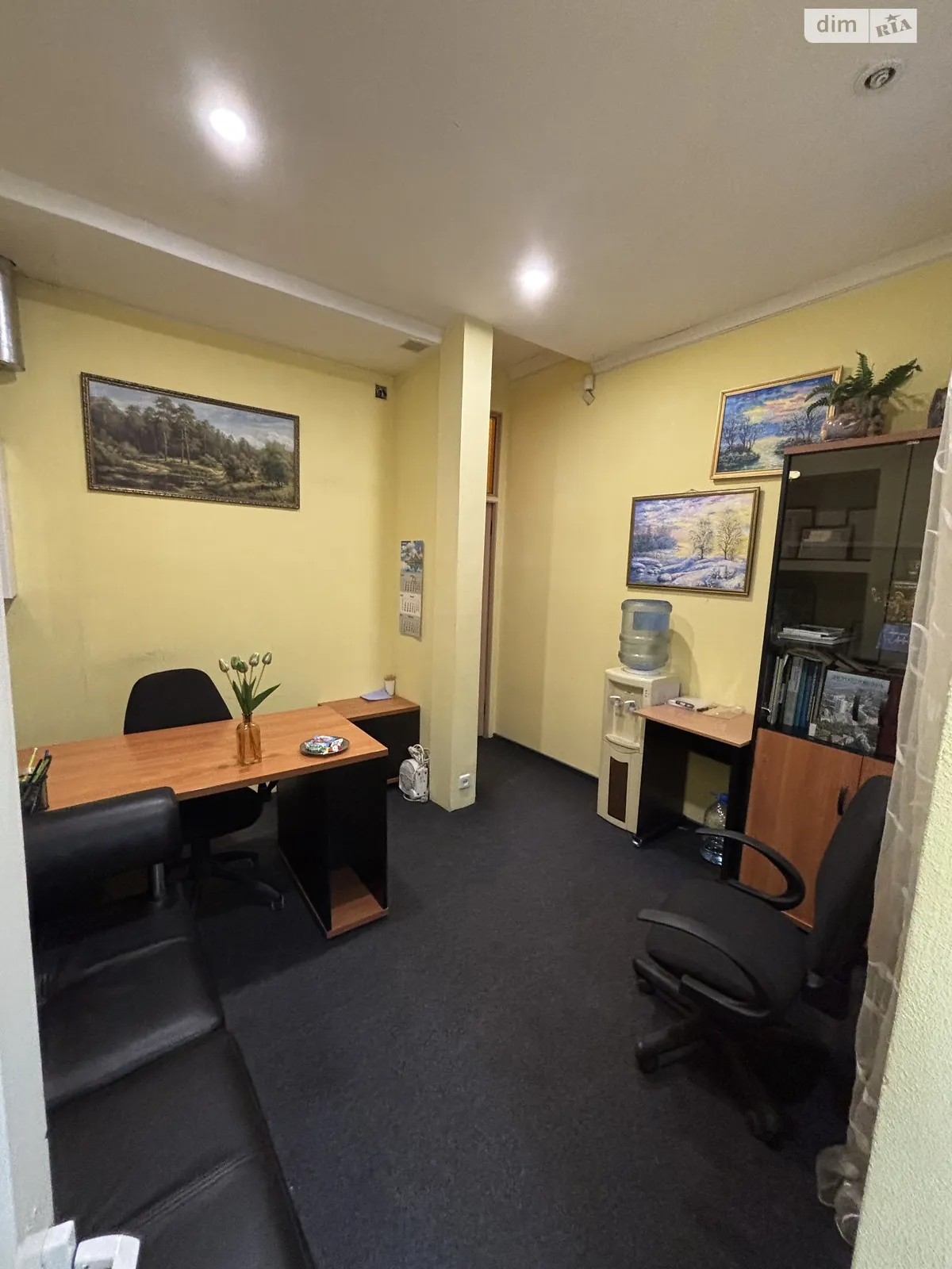 Сдается в аренду офис 12 кв. м в бизнес-центре, цена: 3500 грн - фото 1