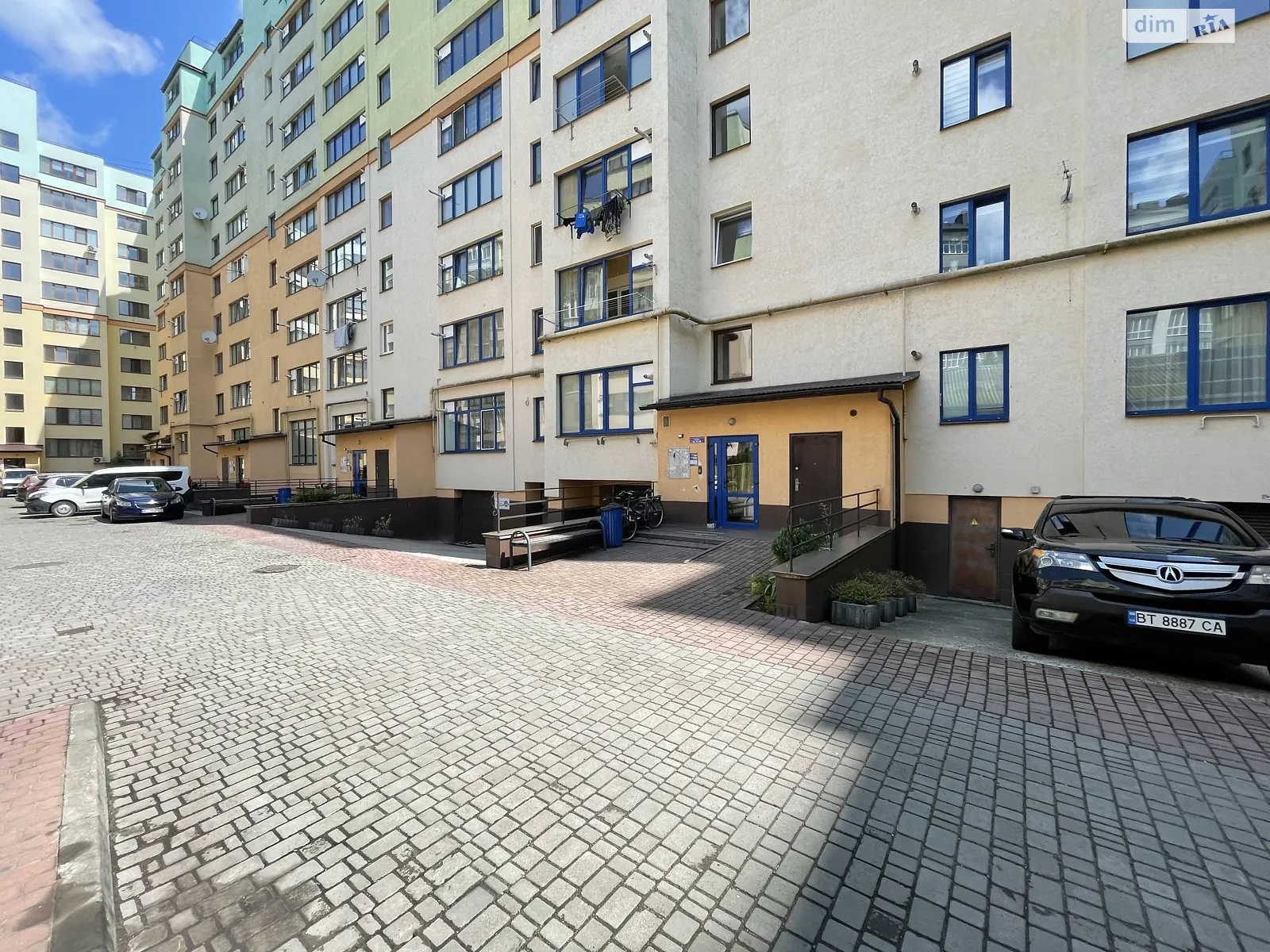 Сдается в аренду 2-комнатная квартира 64 кв. м в, цена: 400 $ - фото 1