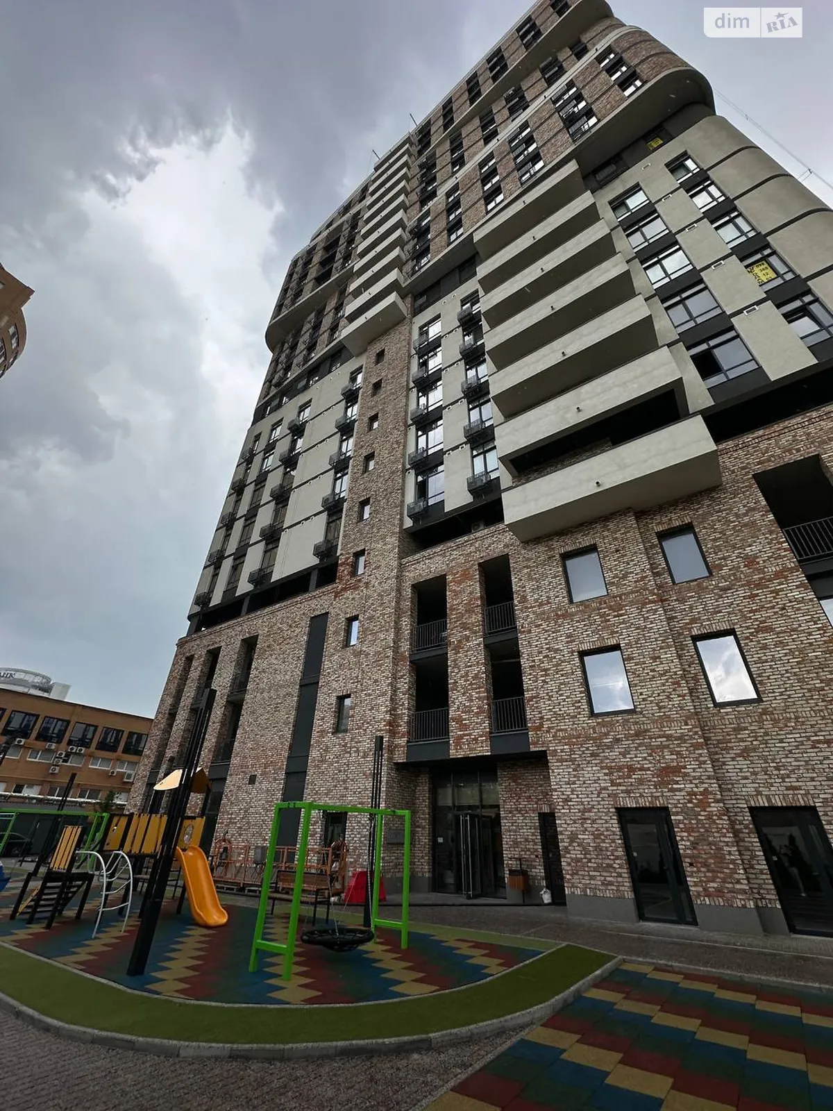 Здається в оренду приміщення вільного призначення 62 кв. м в 9-поверховій будівлі, цена: 620 $ - фото 1