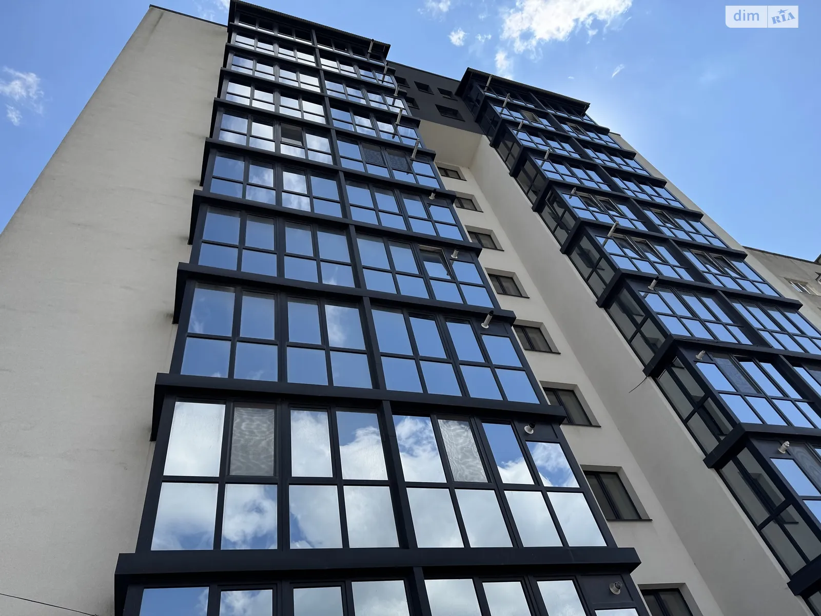 1-комнатная квартира 58.3 кв. м в Тернополе, ул. Полковника Данила Нечая - фото 1