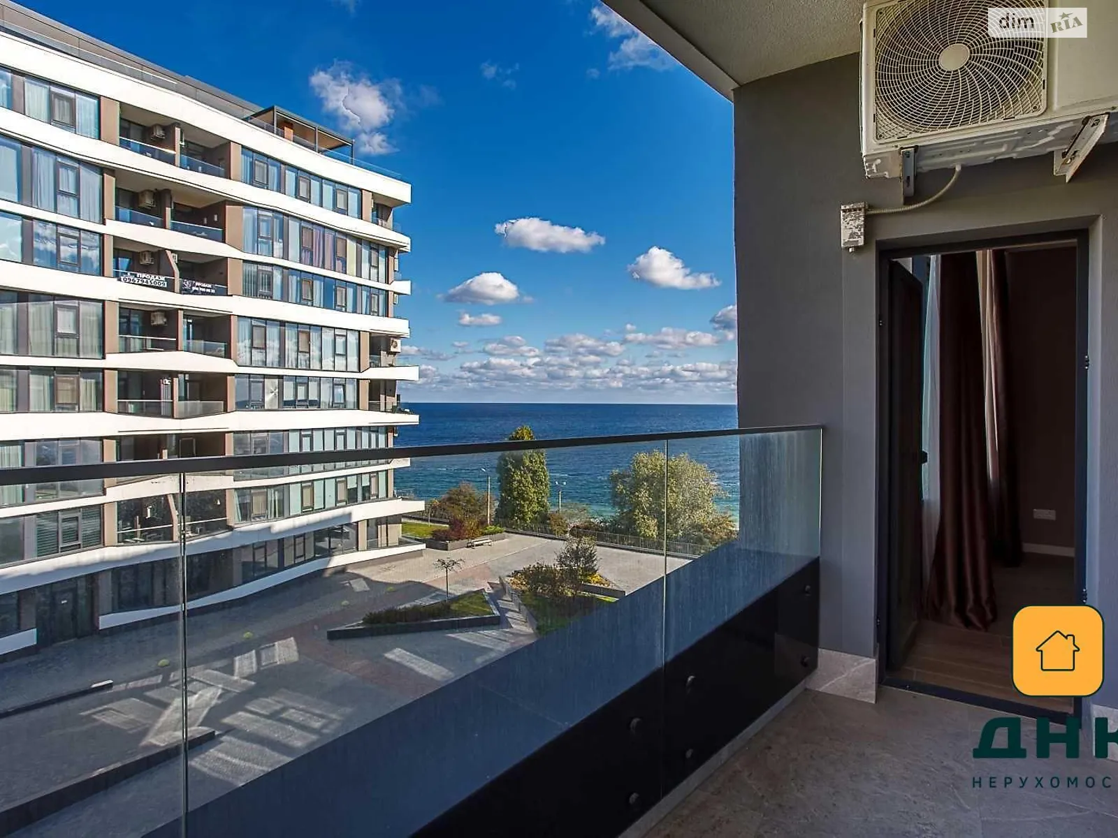 Продается 3-комнатная квартира 101.2 кв. м в Одессе, Фонтанская дор., 77А - фото 1