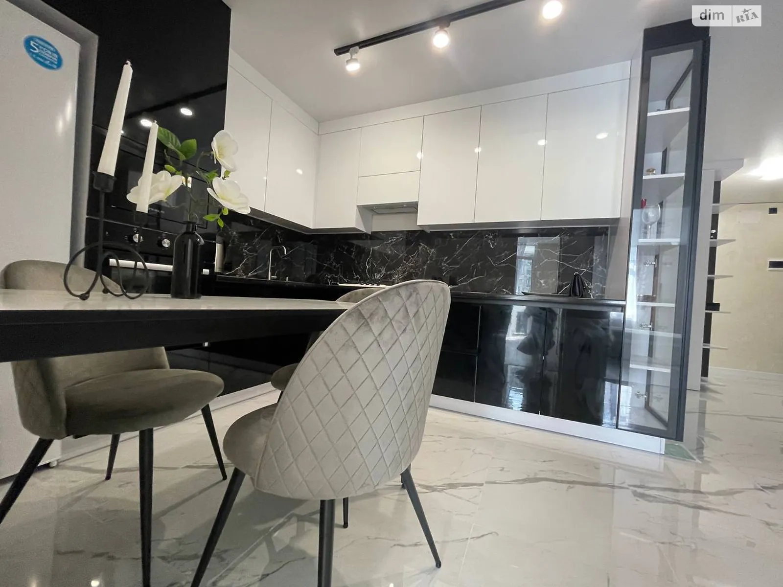 2-кімнатна квартира 56 кв. м у Тернополі, цена: 69900 $ - фото 1