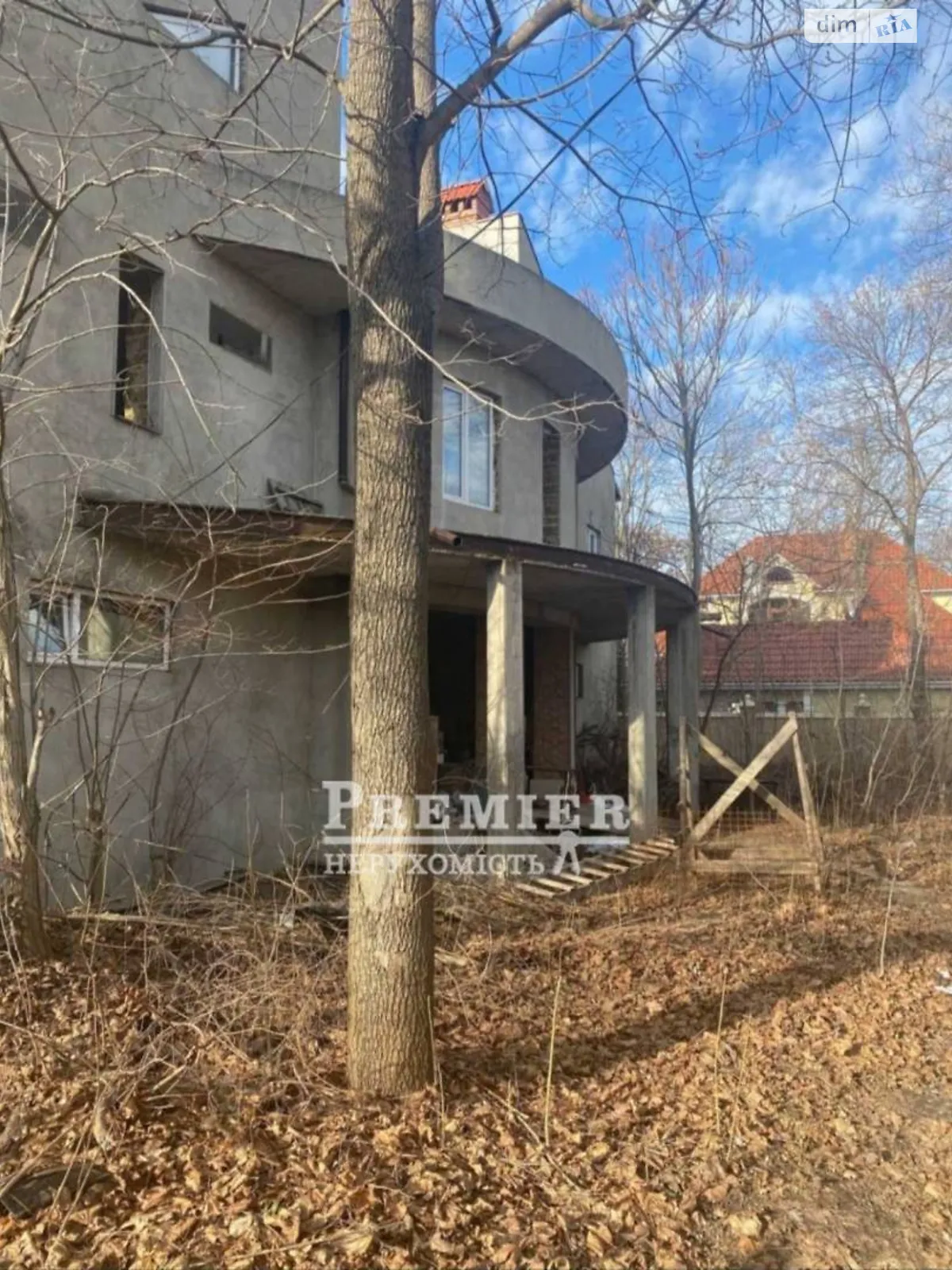 Продається будинок 3 поверховий 747 кв. м з ділянкою, цена: 370000 $ - фото 1