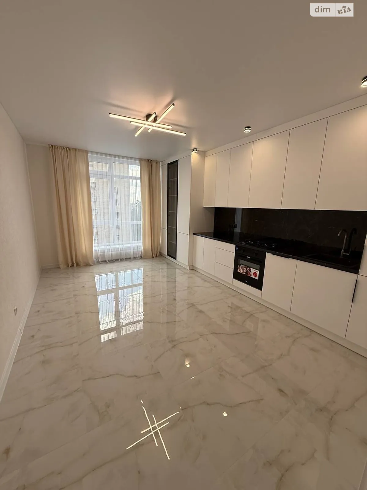 Продается 2-комнатная квартира 62.3 кв. м в Хмельницком, ул. Свободы, 12А - фото 1