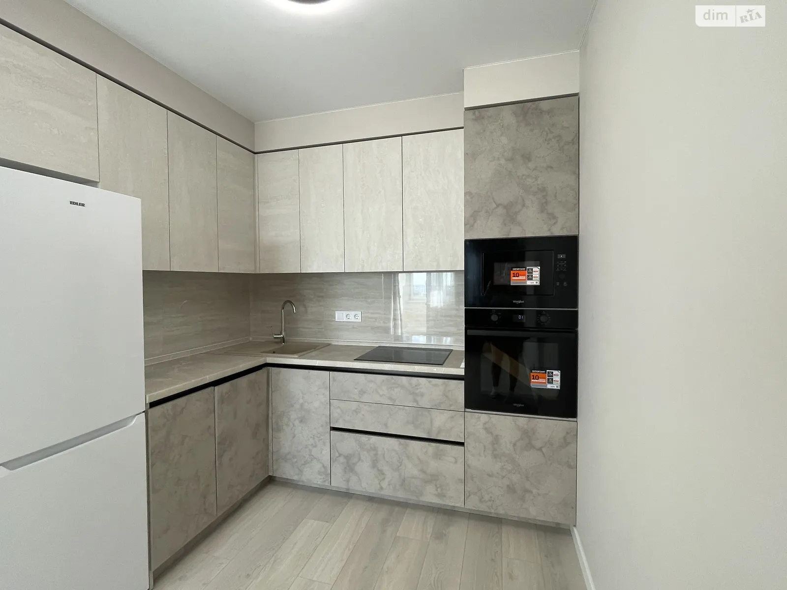 Продается 2-комнатная квартира 45 кв. м в Одессе, ул. Варненская - фото 1