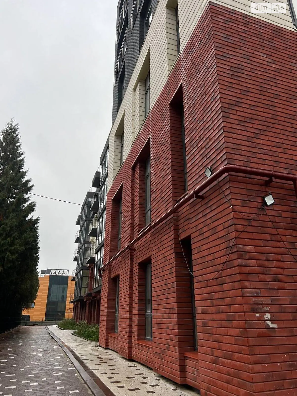 Продается 2-комнатная квартира 101.8 кв. м в Львове, ул. Генерала Тараса Чупринки, 130 - фото 1