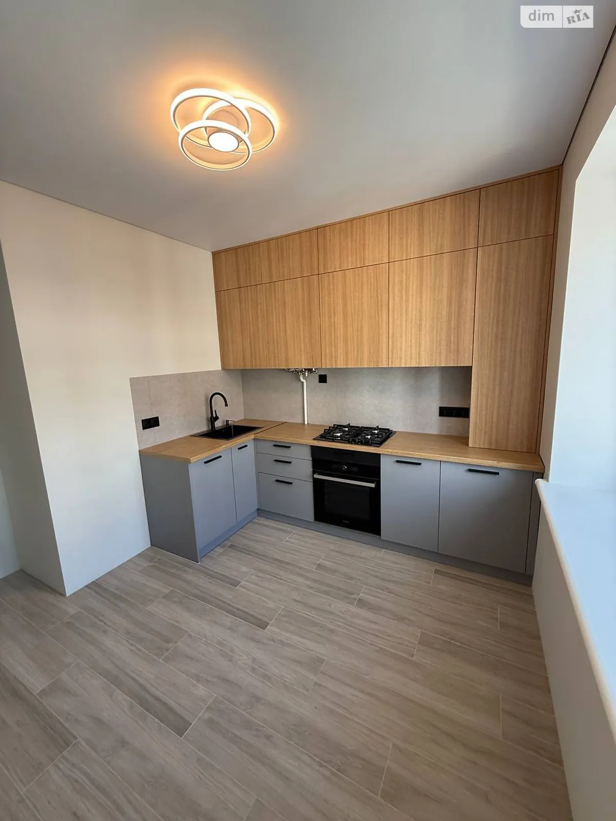 Продается 1-комнатная квартира 45 кв. м в Хмельницком, ул. Гетьманская, 7Б - фото 1