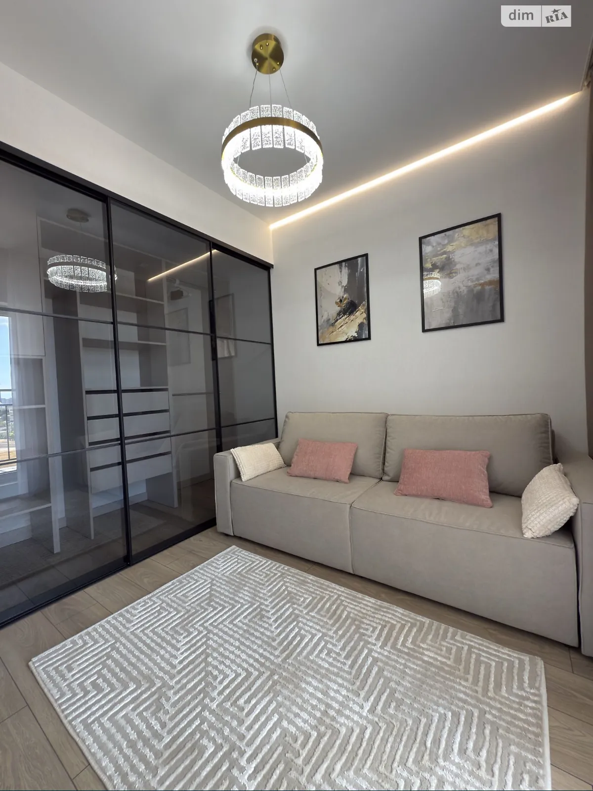 Продается 2-комнатная квартира 44 кв. м в Одессе, ул. Краснова, 3 корпус 65 - фото 1