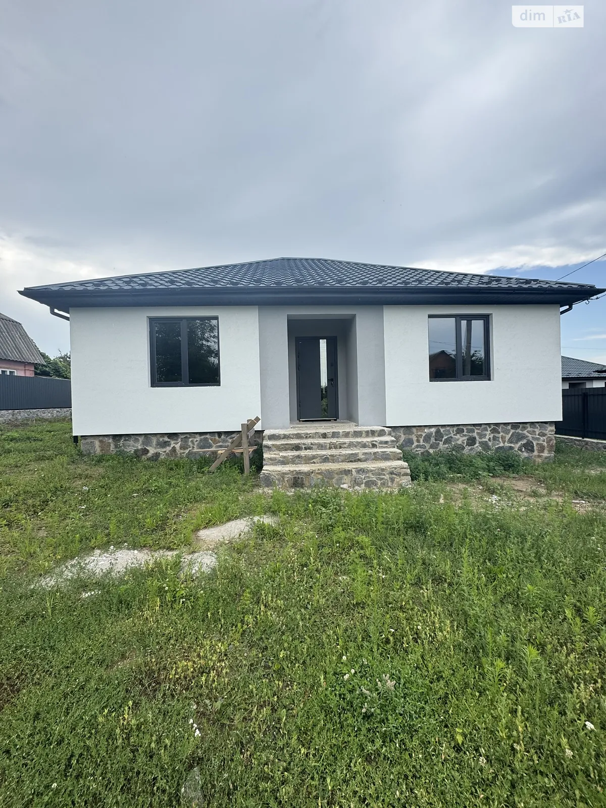 Продается одноэтажный дом 100 кв. м с верандой, цена: 70000 $ - фото 1