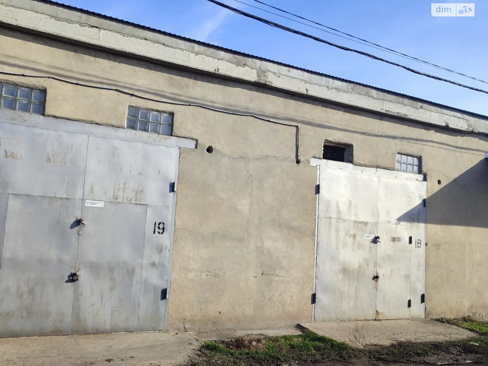 Продается отдельно стоящий гараж универсальный на 148 кв. м, цена: 28000 $ - фото 1