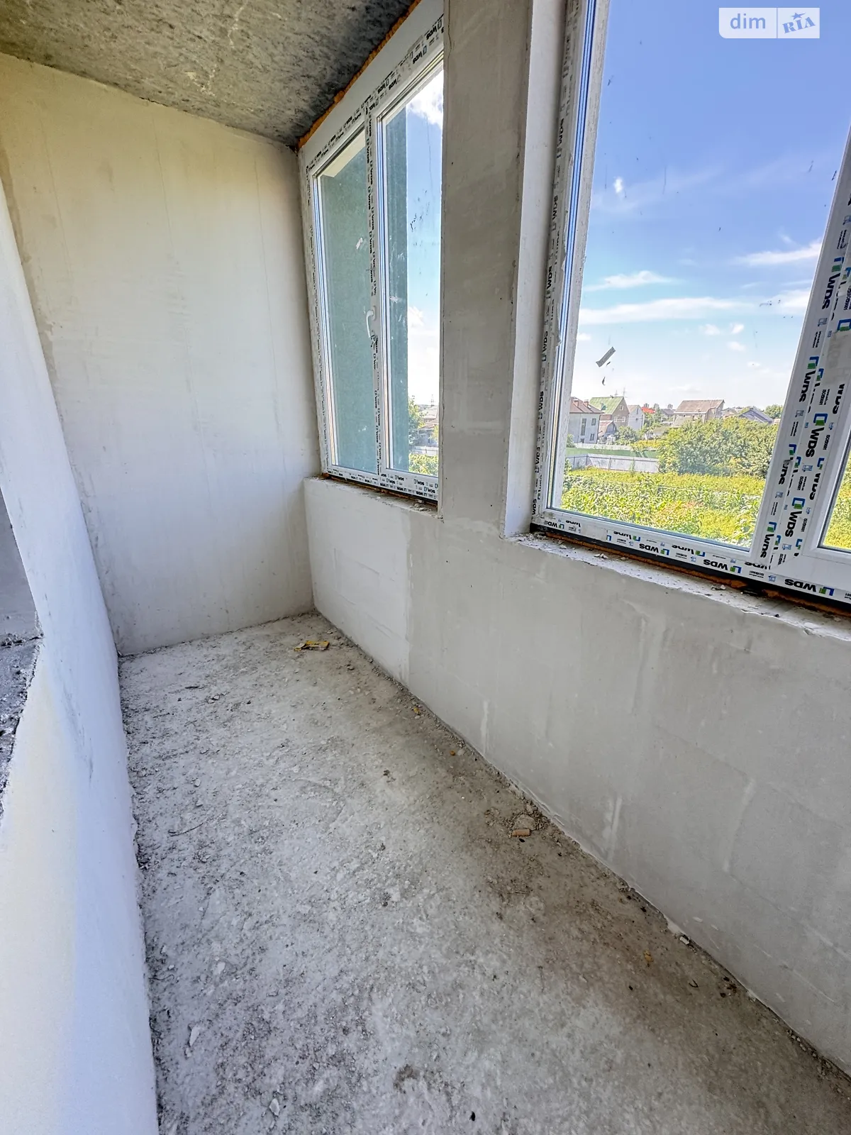 Продается 1-комнатная квартира 56 кв. м в Буче, ул. Яблонская, 318А - фото 1