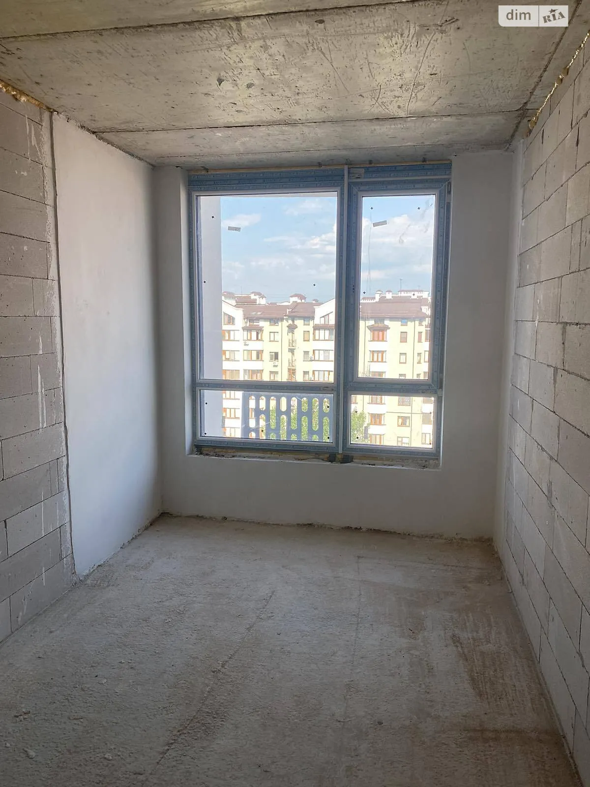 Продается 1-комнатная квартира 38 кв. м в Ивано-Франковске, бул. Южный, 40Б - фото 1