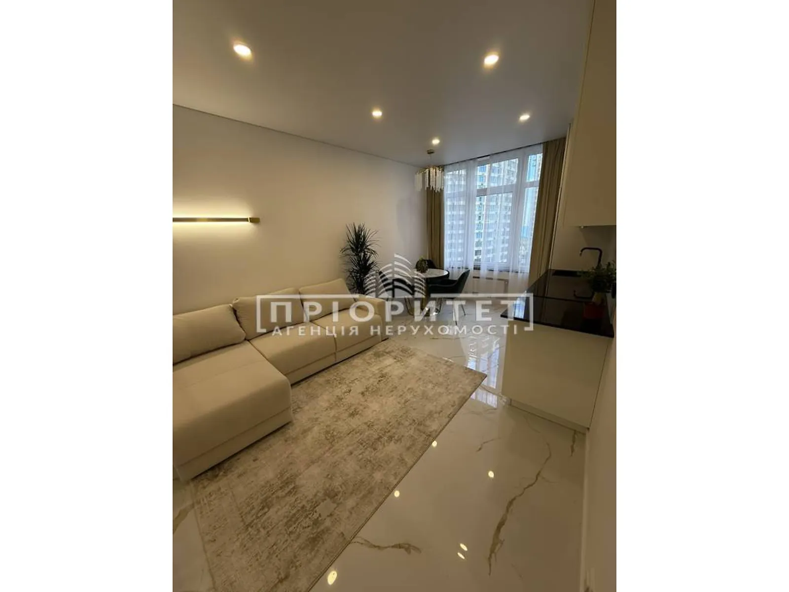 Продається 1-кімнатна квартира 43 кв. м у Одесі, вул. Валерія Самофалова - фото 1