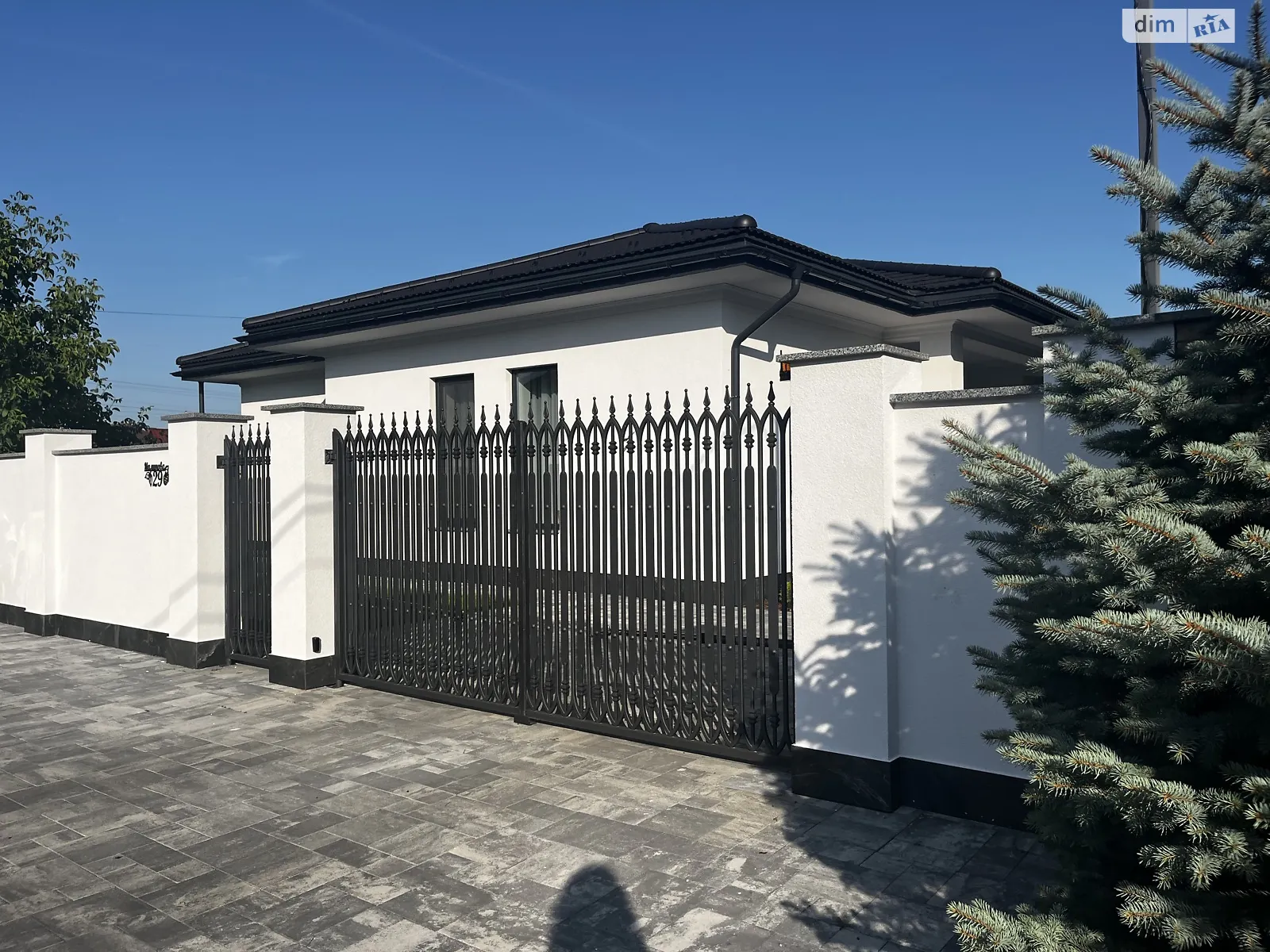 Продается одноэтажный дом 185 кв. м с подвалом, цена: 360000 $ - фото 1