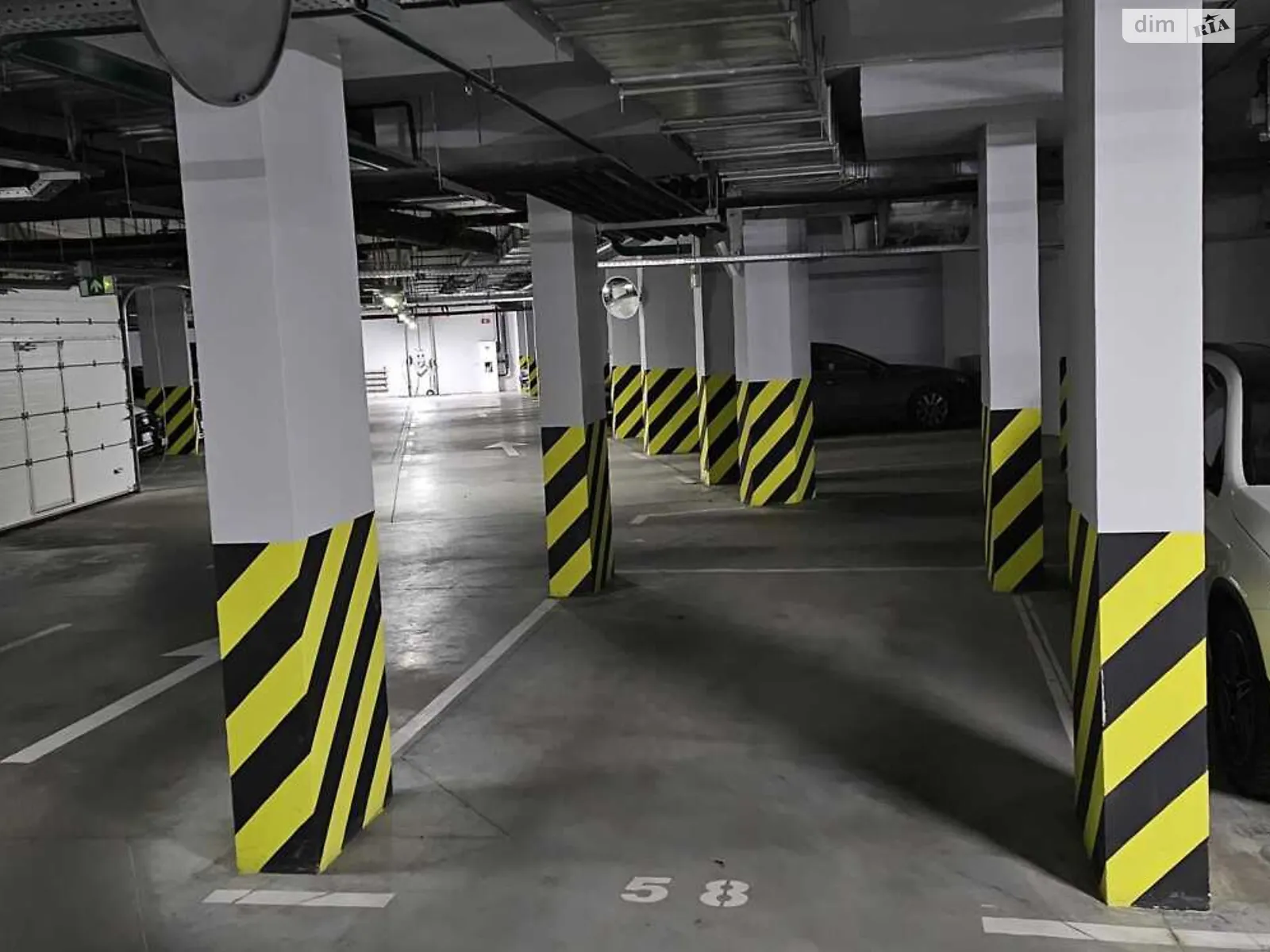 Продается подземный паркинг под легковое авто на 15 кв. м, цена: 32000 $ - фото 1