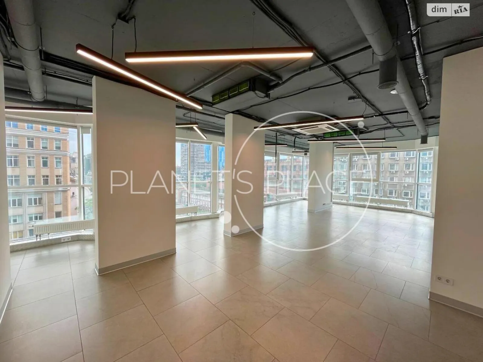 Продается офис 288.1 кв. м в бизнес-центре, цена: 576200 $ - фото 1