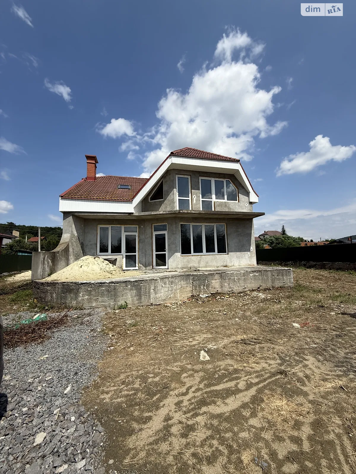 Продается дом на 2 этажа 265 кв. м с верандой, цена: 107000 $ - фото 1