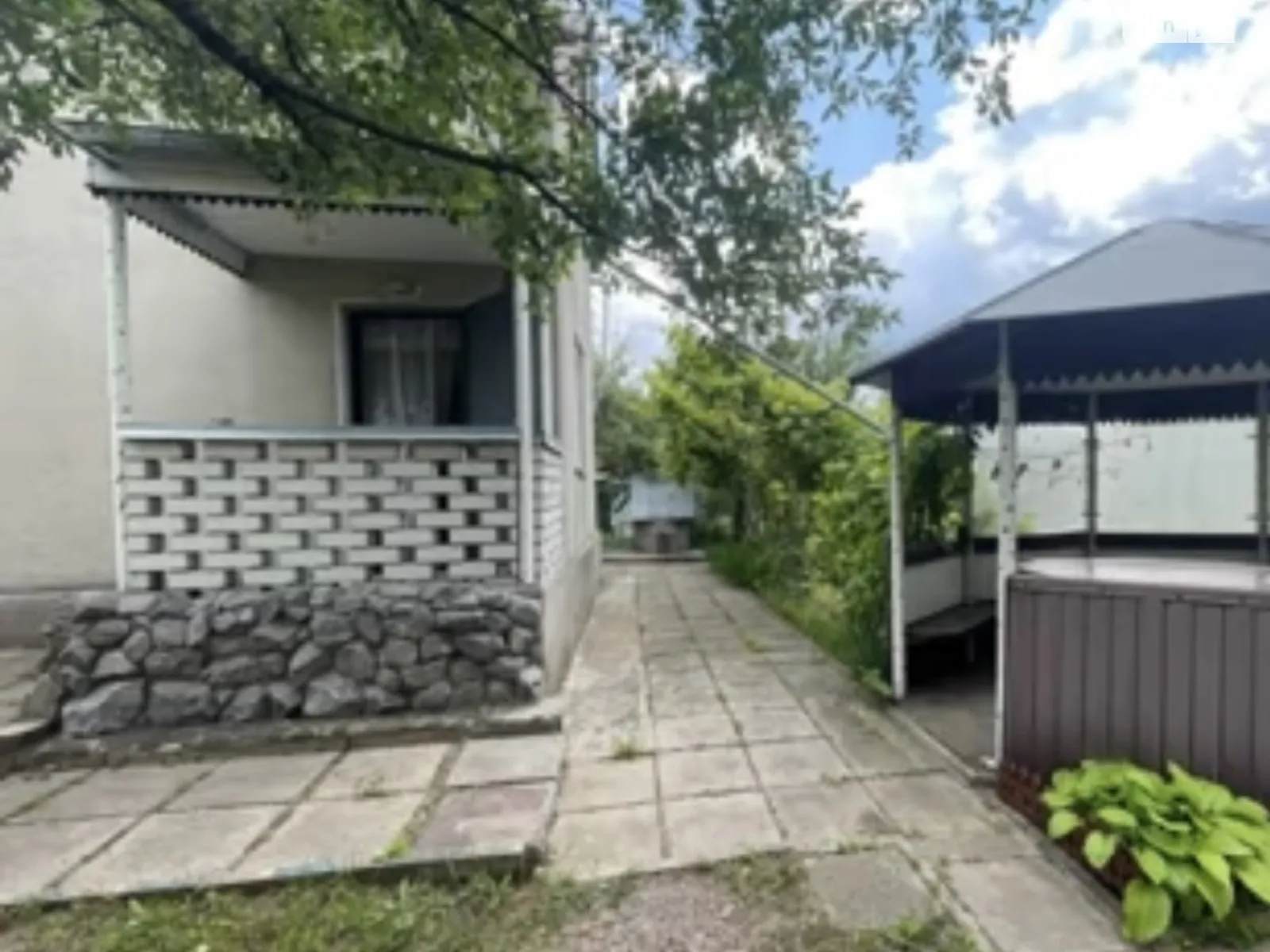 Продается дом на 2 этажа 40 кв. м с гаражом, цена: 24000 $ - фото 1