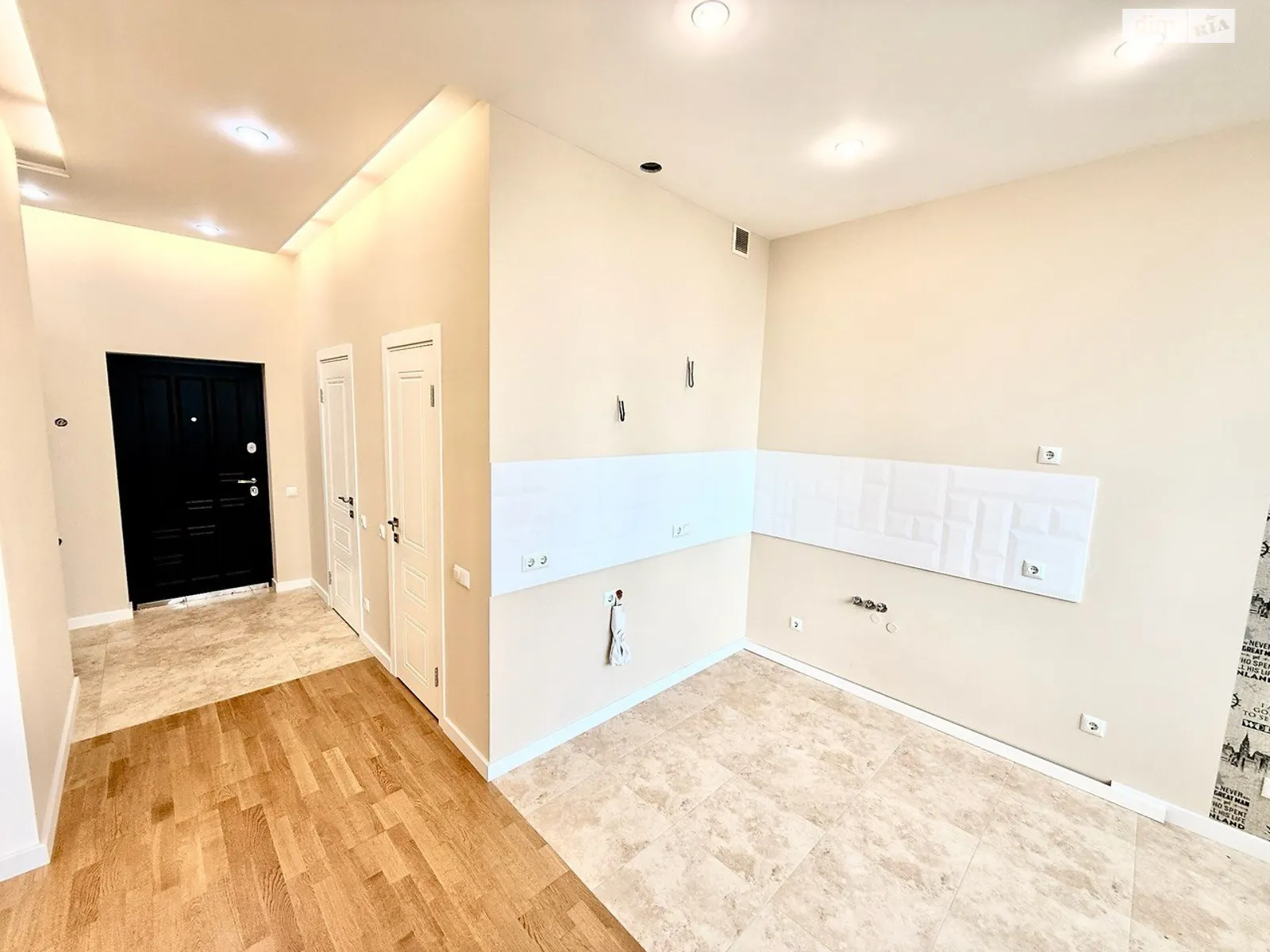 Продается 1-комнатная квартира 46 кв. м в Киеве, ул. Кирилло-Мефодиевская, 2 - фото 1