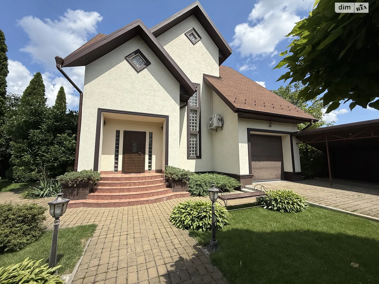 Продается дом на 2 этажа 225 кв. м с террасой, цена: 230000 $ - фото 1