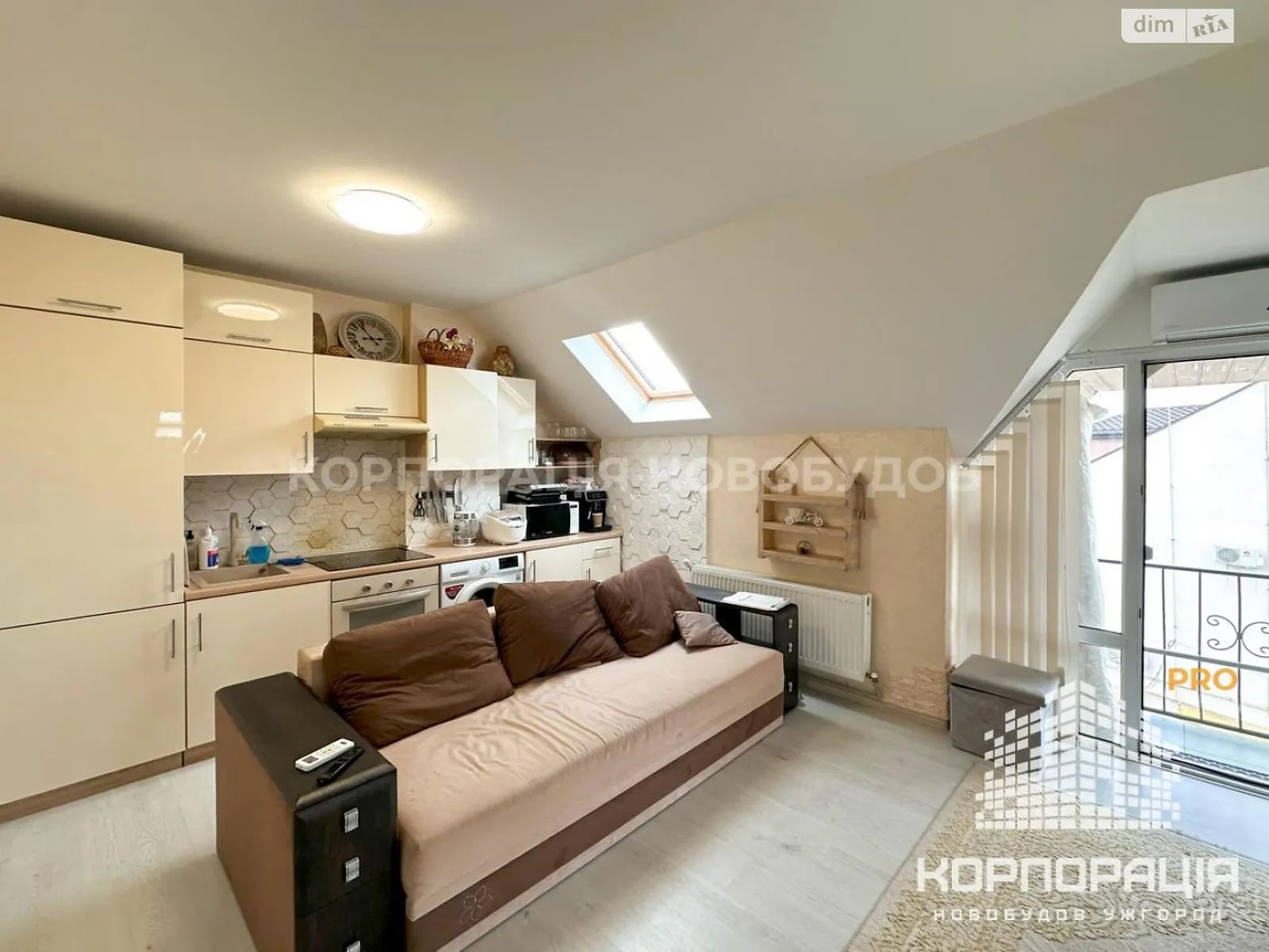 Продается 2-комнатная квартира 61.43 кв. м в Ужгороде, ул. Шолтеса - фото 1