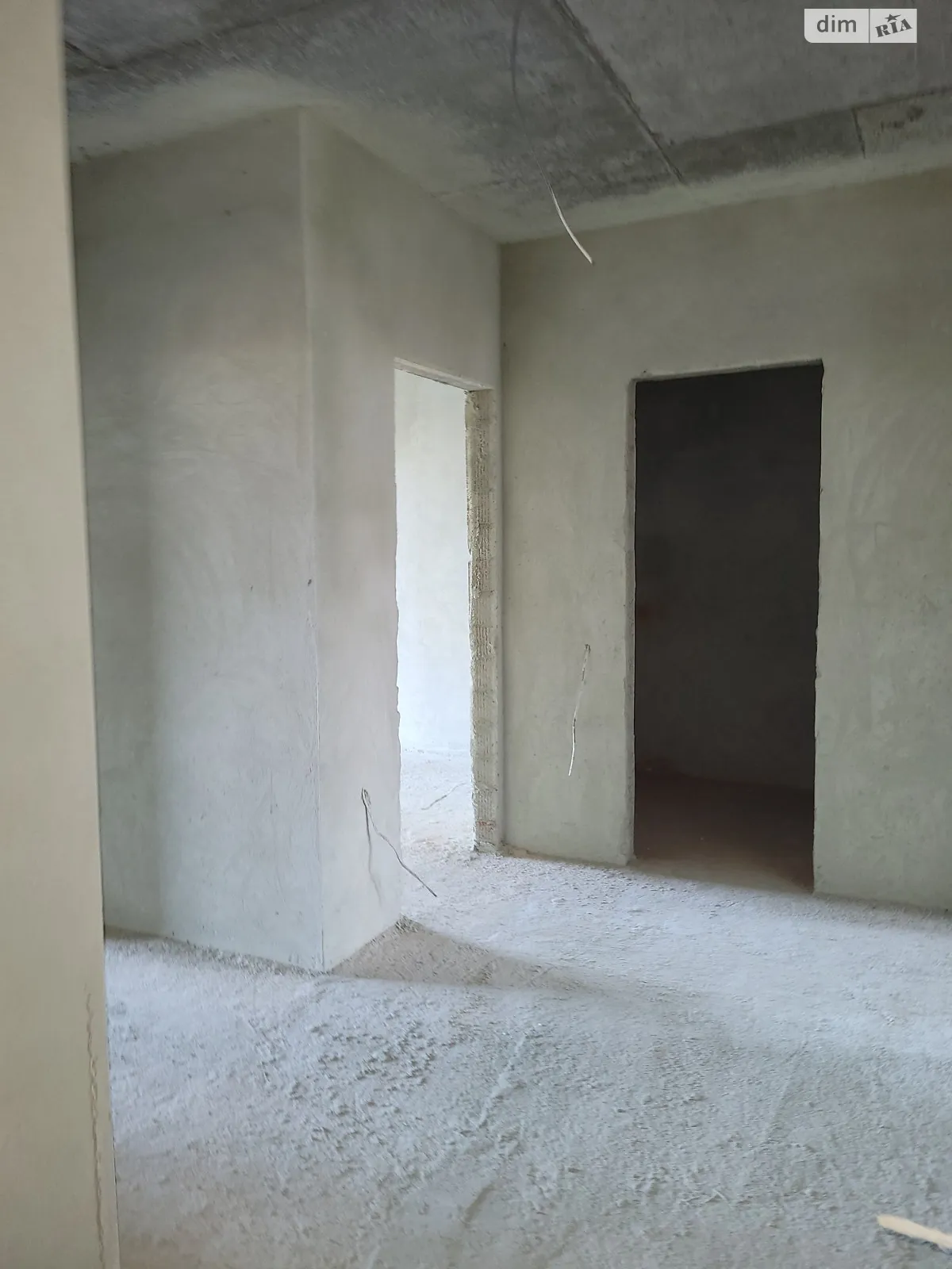 Продается 2-комнатная квартира 68.3 кв. м в Ужгороде, ул. Минайская, 14В - фото 1