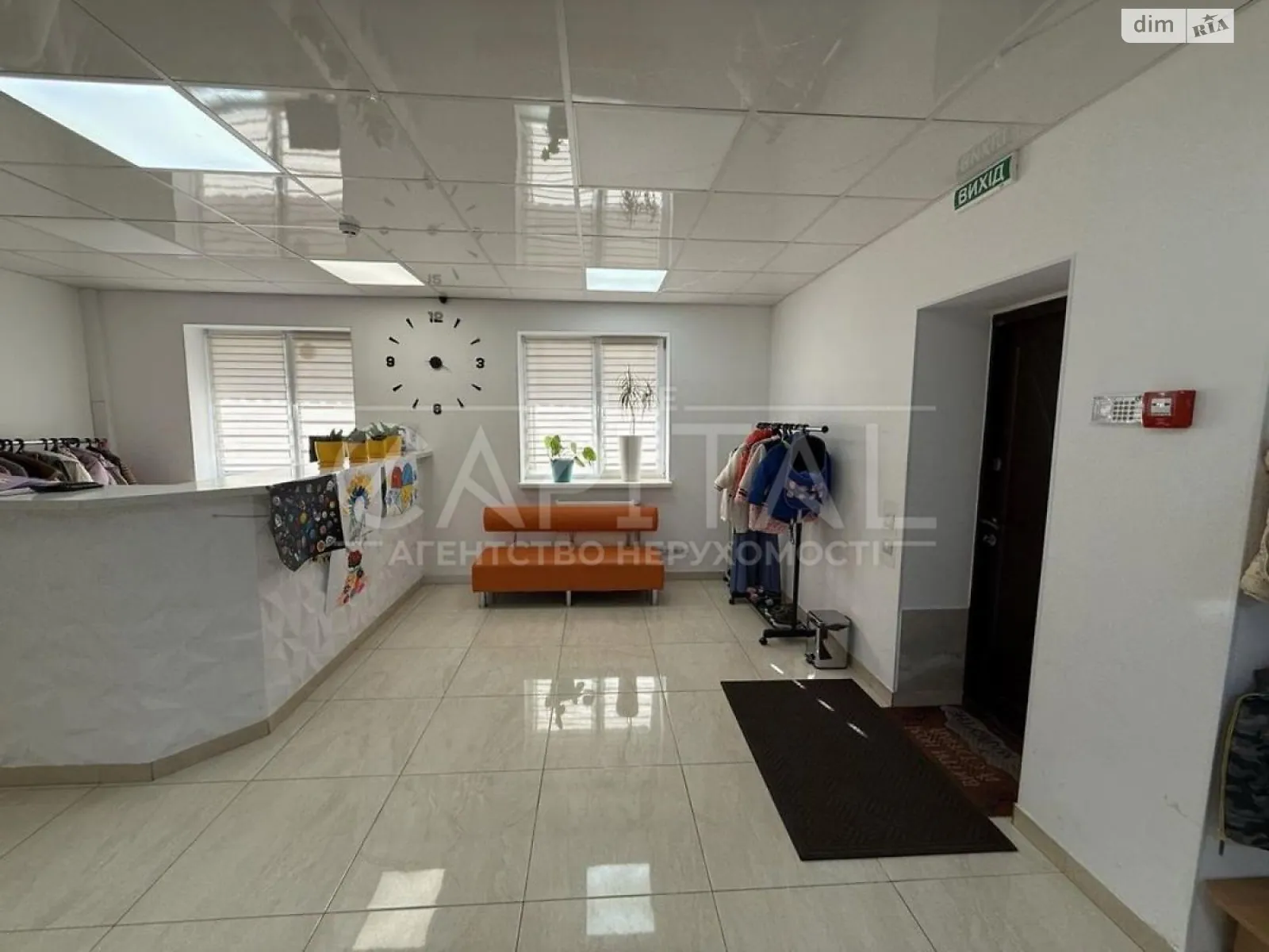 Продается офис 401 кв. м в бизнес-центре, цена: 401000 $ - фото 1