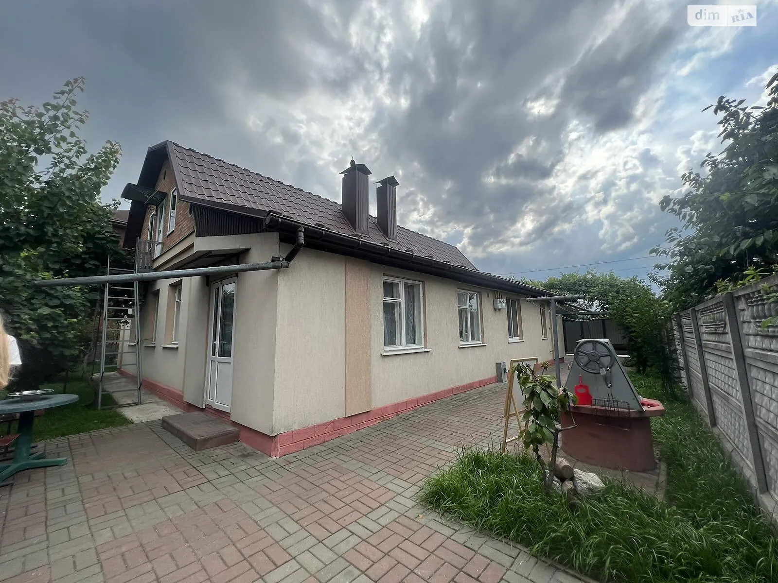 Продается одноэтажный дом 151 кв. м с беседкой, цена: 106000 $ - фото 1