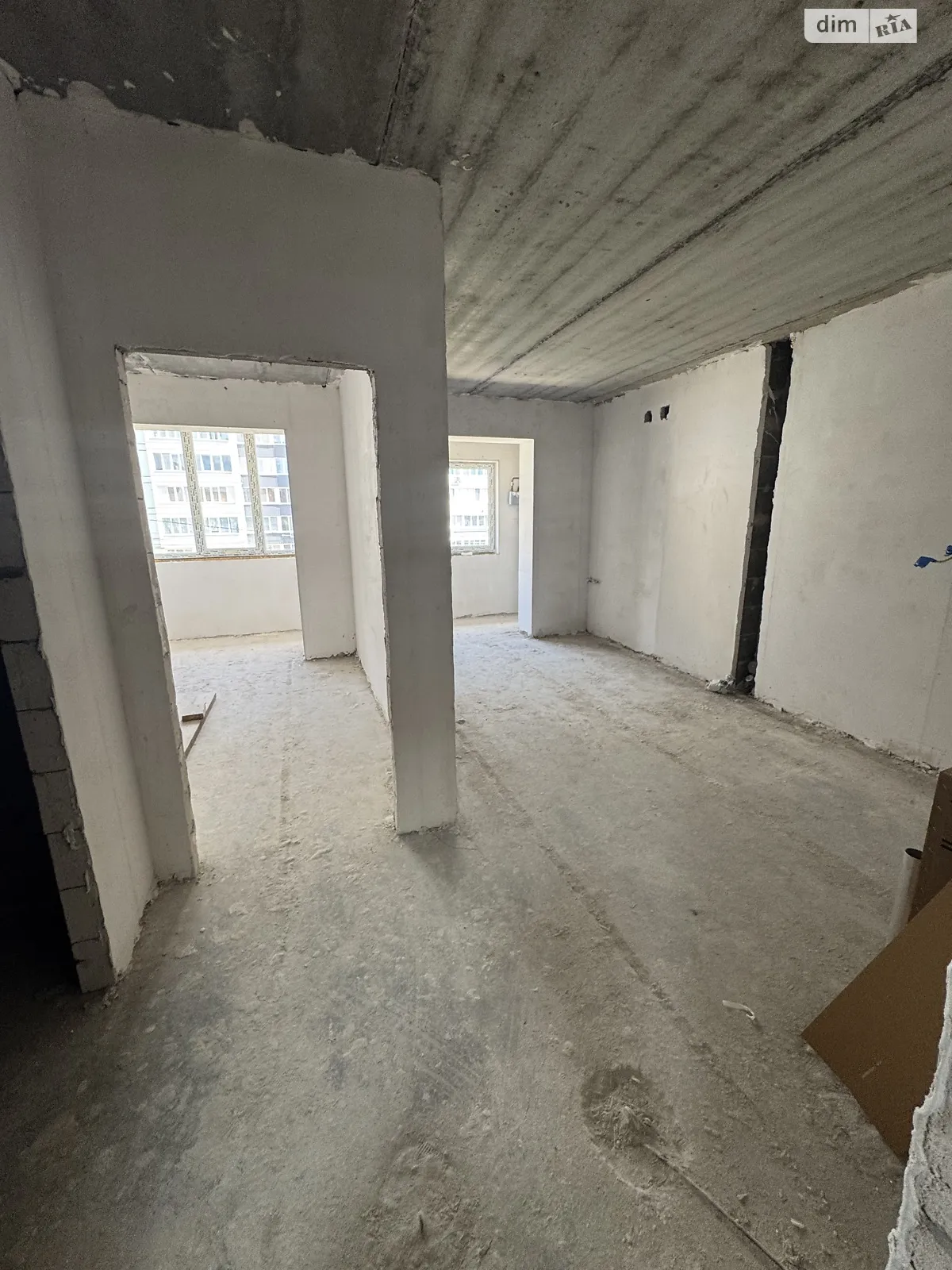 Продается 1-комнатная квартира 41 кв. м в Буче, ул. Яблонская, 316Д - фото 1