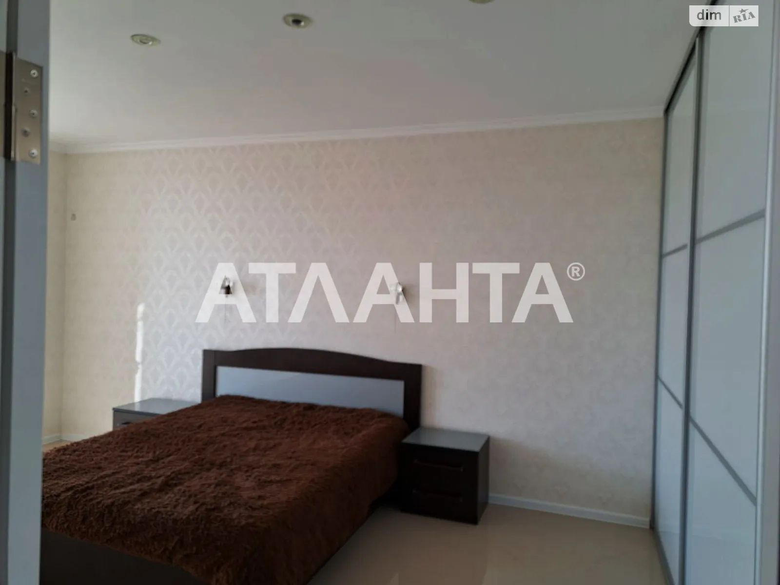 Продается 1-комнатная квартира 62 кв. м в Виннице, ул. Вячеслава Черновола - фото 1