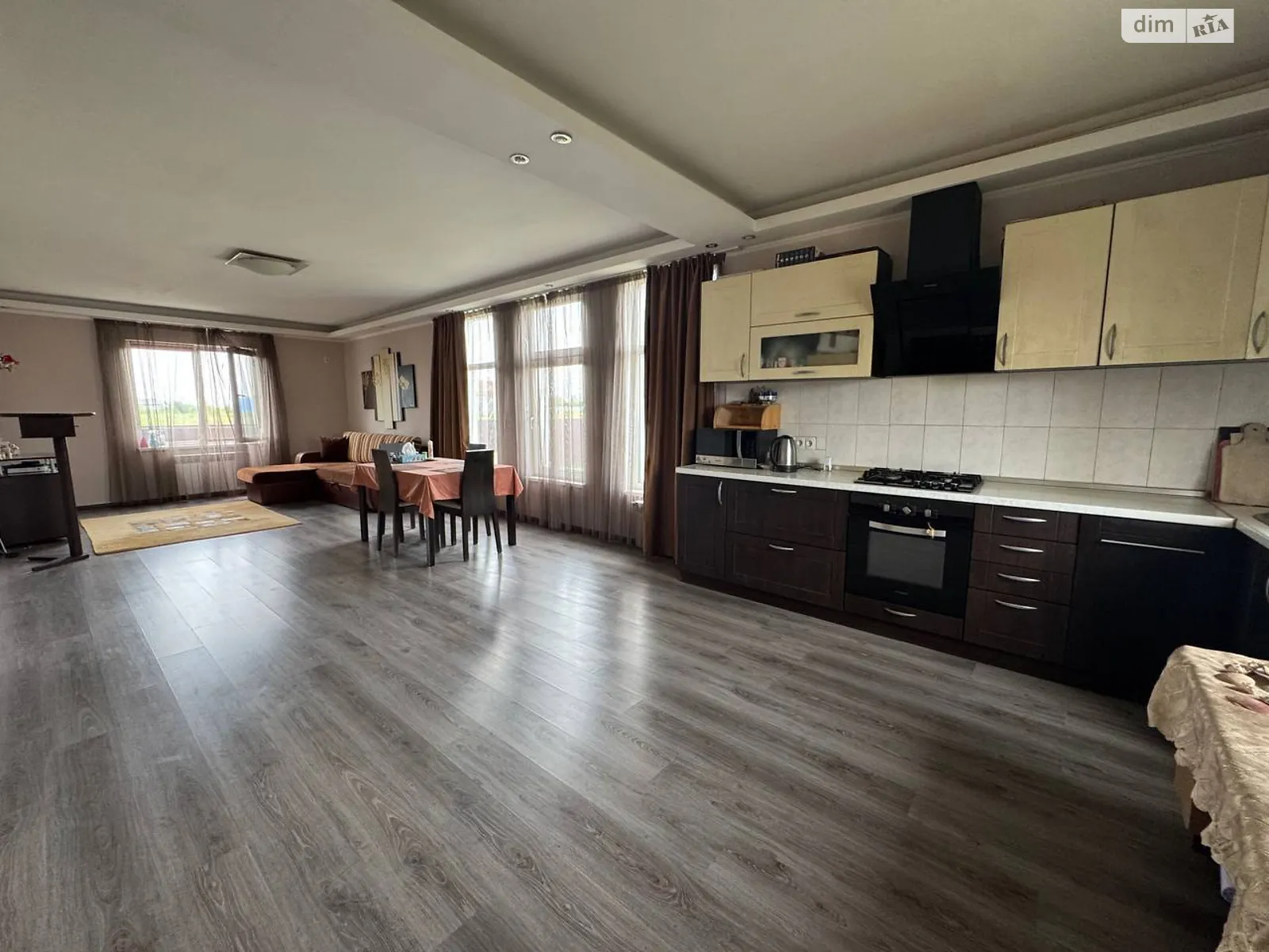 Продается дом на 2 этажа 214.7 кв. м с мебелью, цена: 133000 $ - фото 1