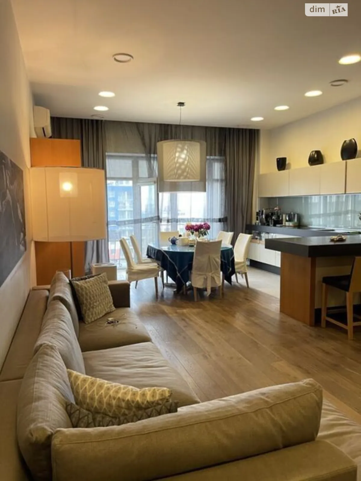 Сдается в аренду 4-комнатная квартира 185 кв. м в Днепре, ул. Левка Лукьяненко, 21А - фото 1